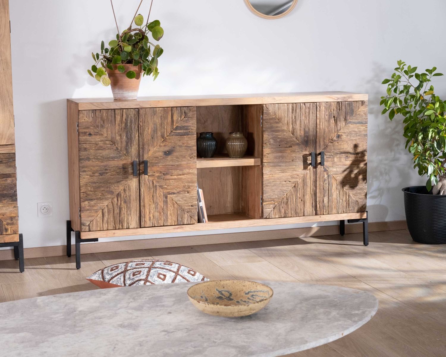 Grande credenza bassa in acacia massiccia di 175 cm in stile etnico "Géonidum