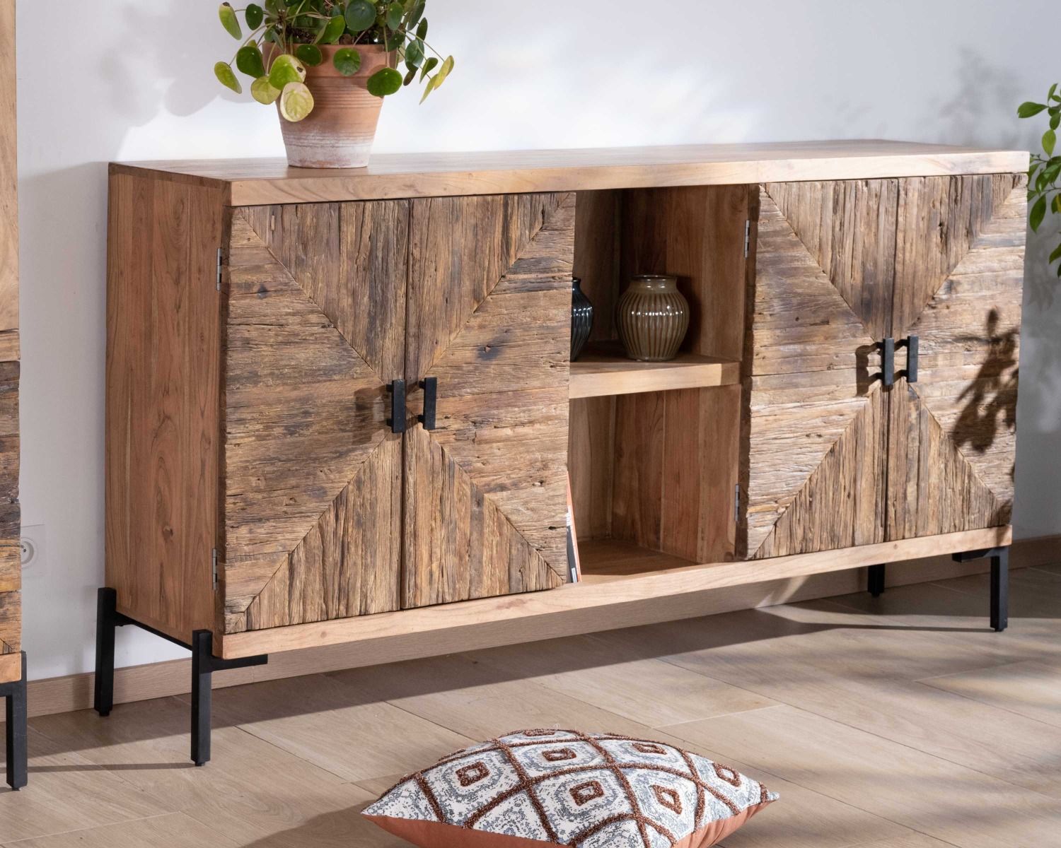Grande credenza bassa in acacia massiccia di 175 cm in stile etnico "Géonidum