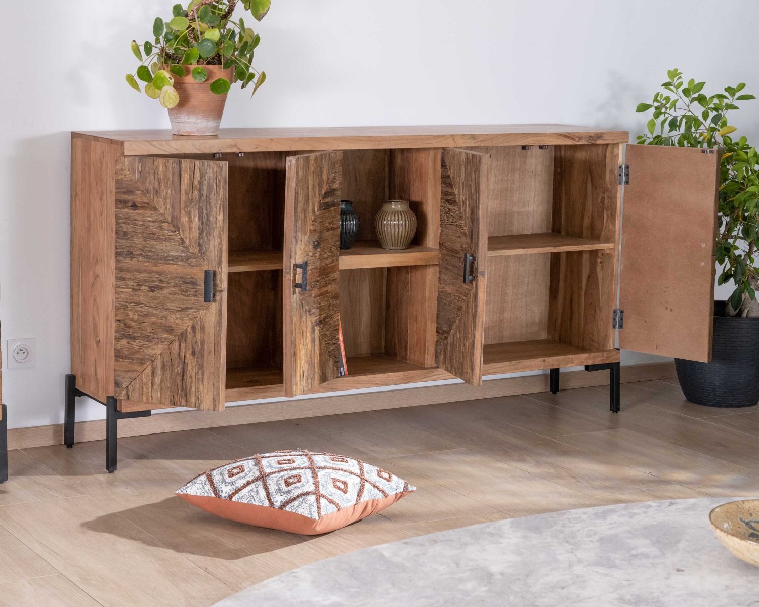 Grande credenza bassa in acacia massiccia di 175 cm in stile etnico "Géonidum
