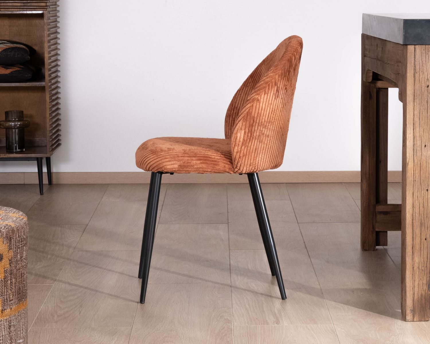 Set di 4 sedie da pranzo in stile retrò "Bellot" in velluto a coste color ruggine