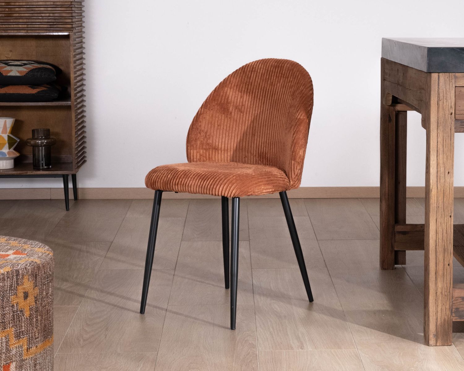 Set di 4 sedie da pranzo in stile retrò "Bellot" in velluto a coste color ruggine