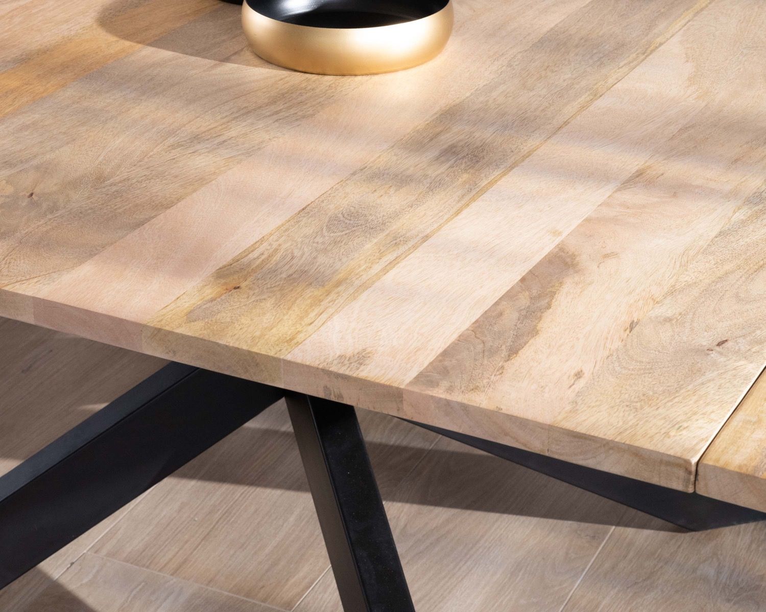 Tavolo da pranzo quadrato 120x120cm in mango e metallo in stile industriale "Haden" con prolunghe