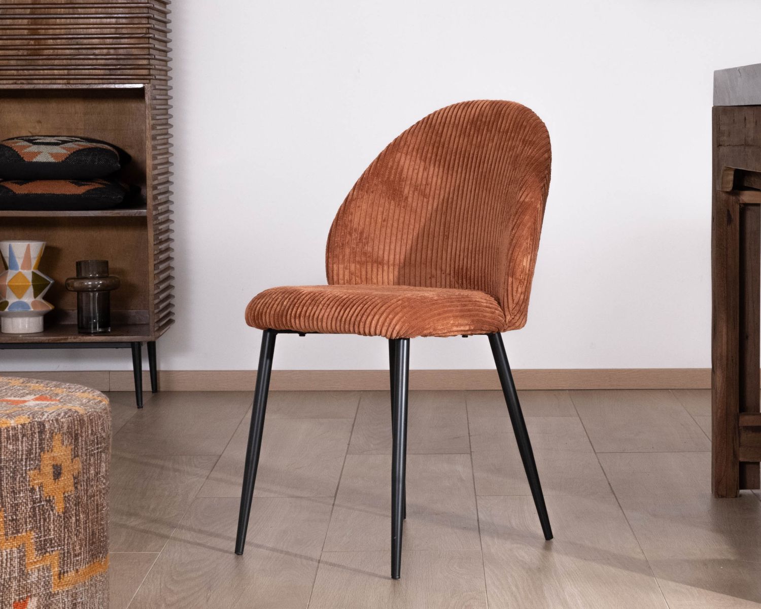 Set di 4 sedie da pranzo in stile retrò "Bellot" in velluto a coste color ruggine