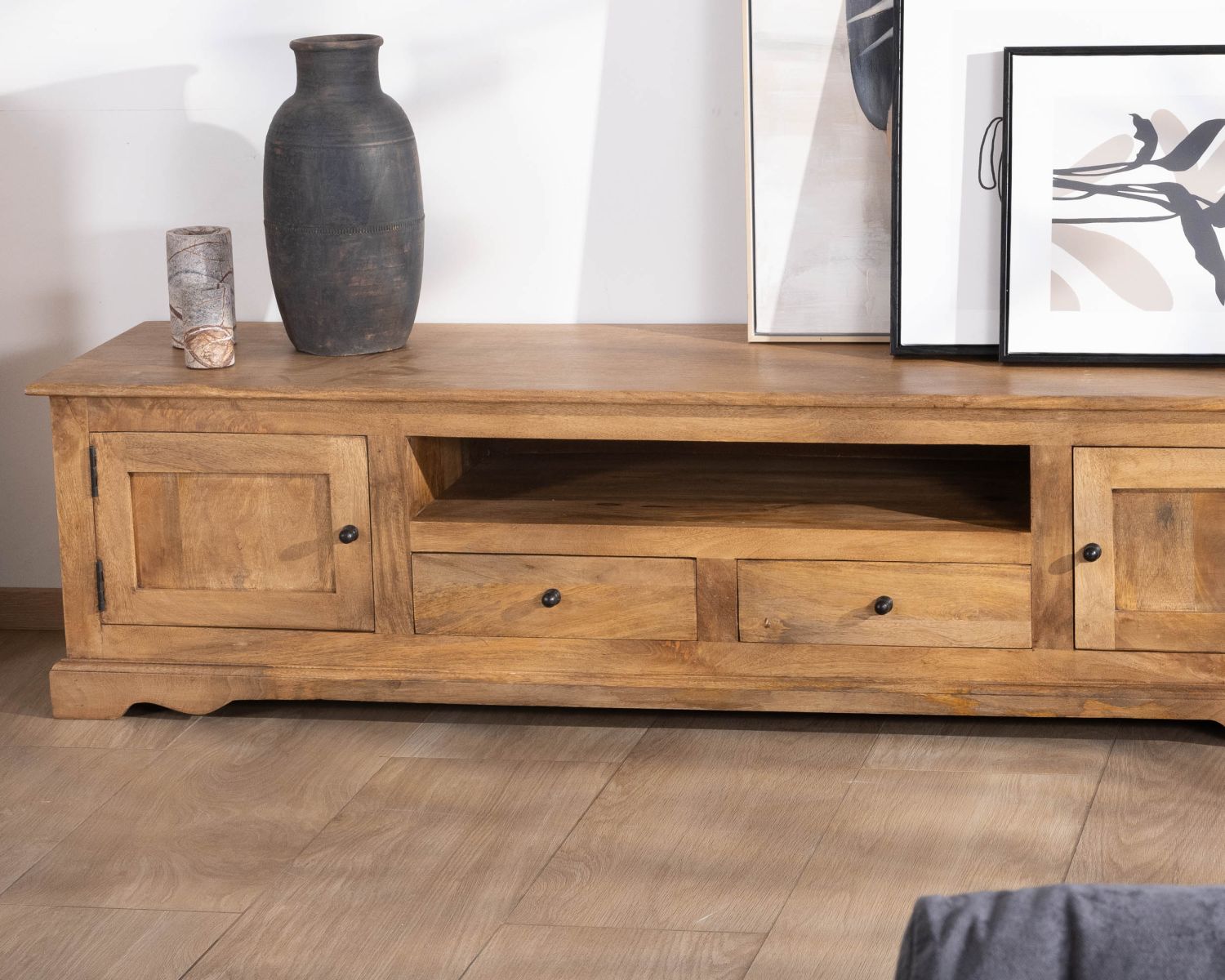 Grande porta TV country chic in legno di mango da 180 cm "Sarah