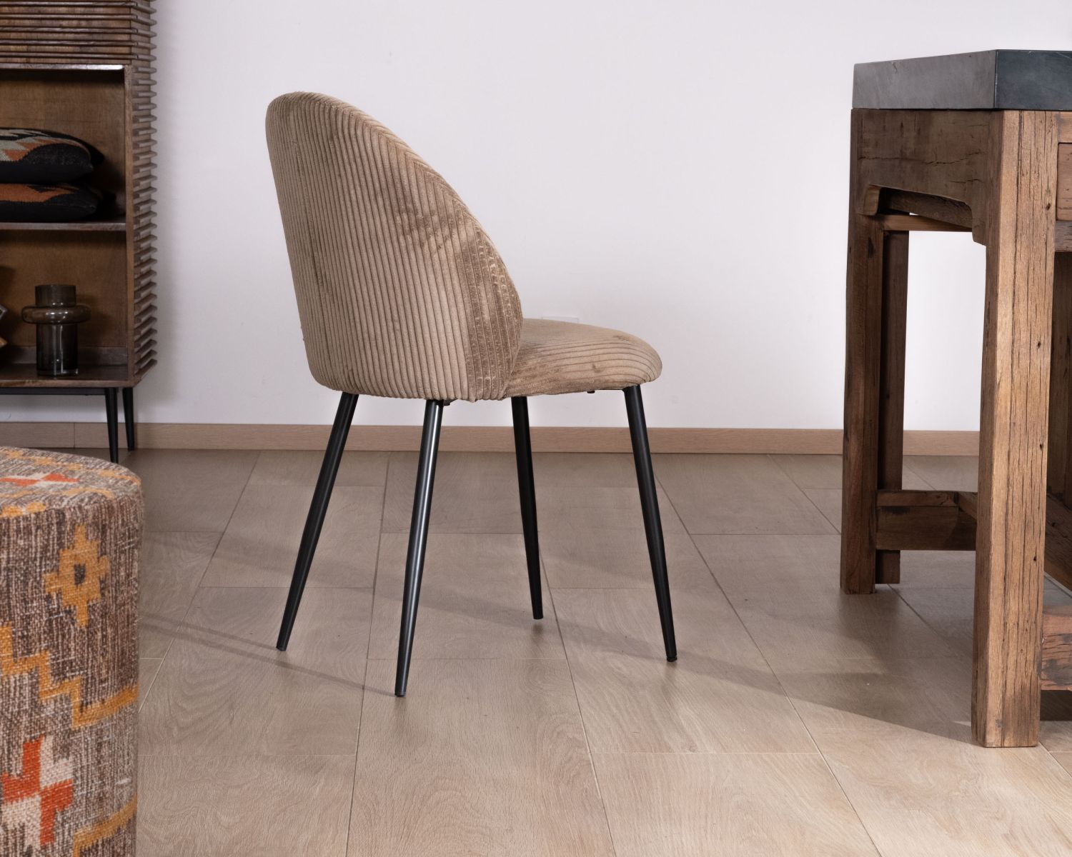 Set di 4 sedie da pranzo "Bellot" in velluto a coste vintage color tortora 