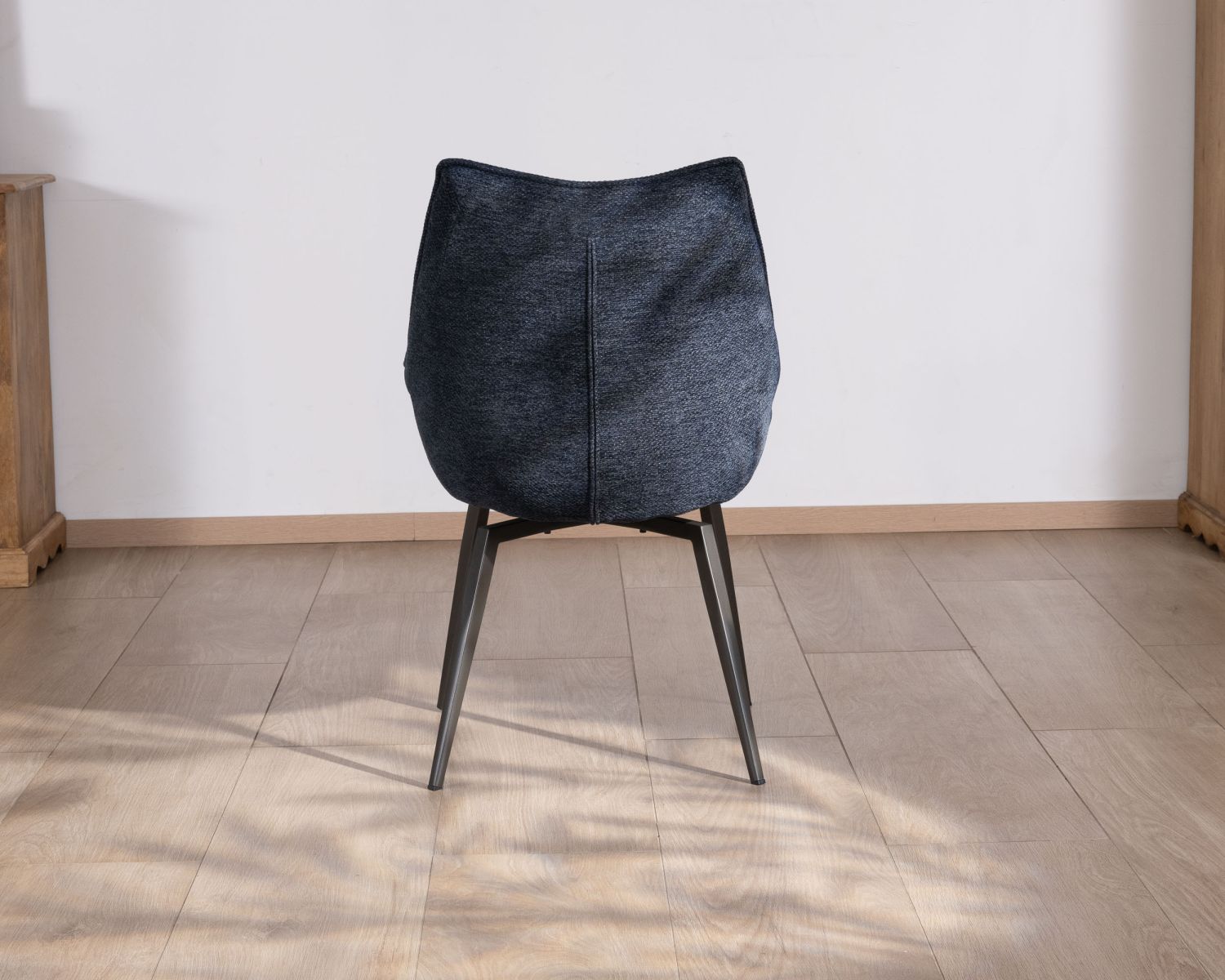 Set di 2 sedie da pranzo in stile vintage con tessuto blu scuro e gambe in metallo "Niko"