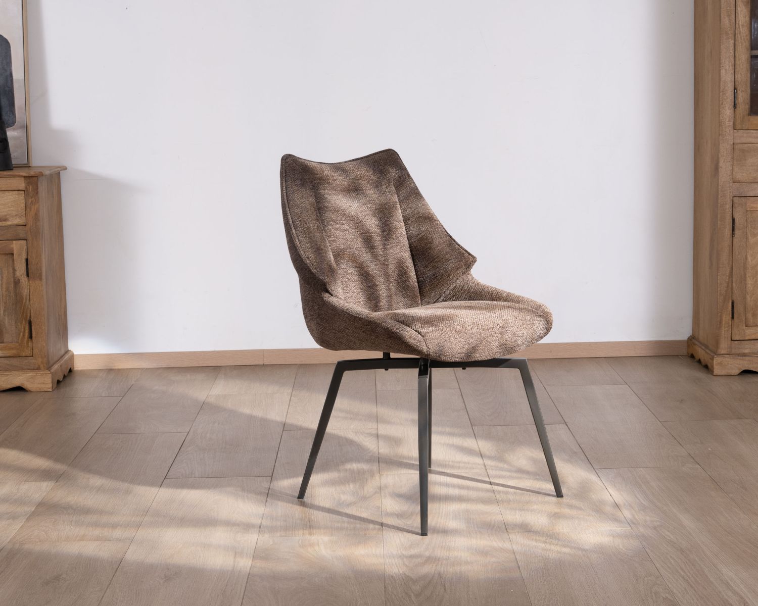 Set di 2 sedie da pranzo "Niko" color cioccolato con gambe in metallo