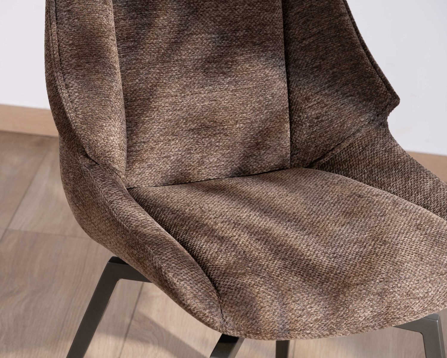 Set di 2 sedie da pranzo "Niko" color cioccolato con gambe in metallo