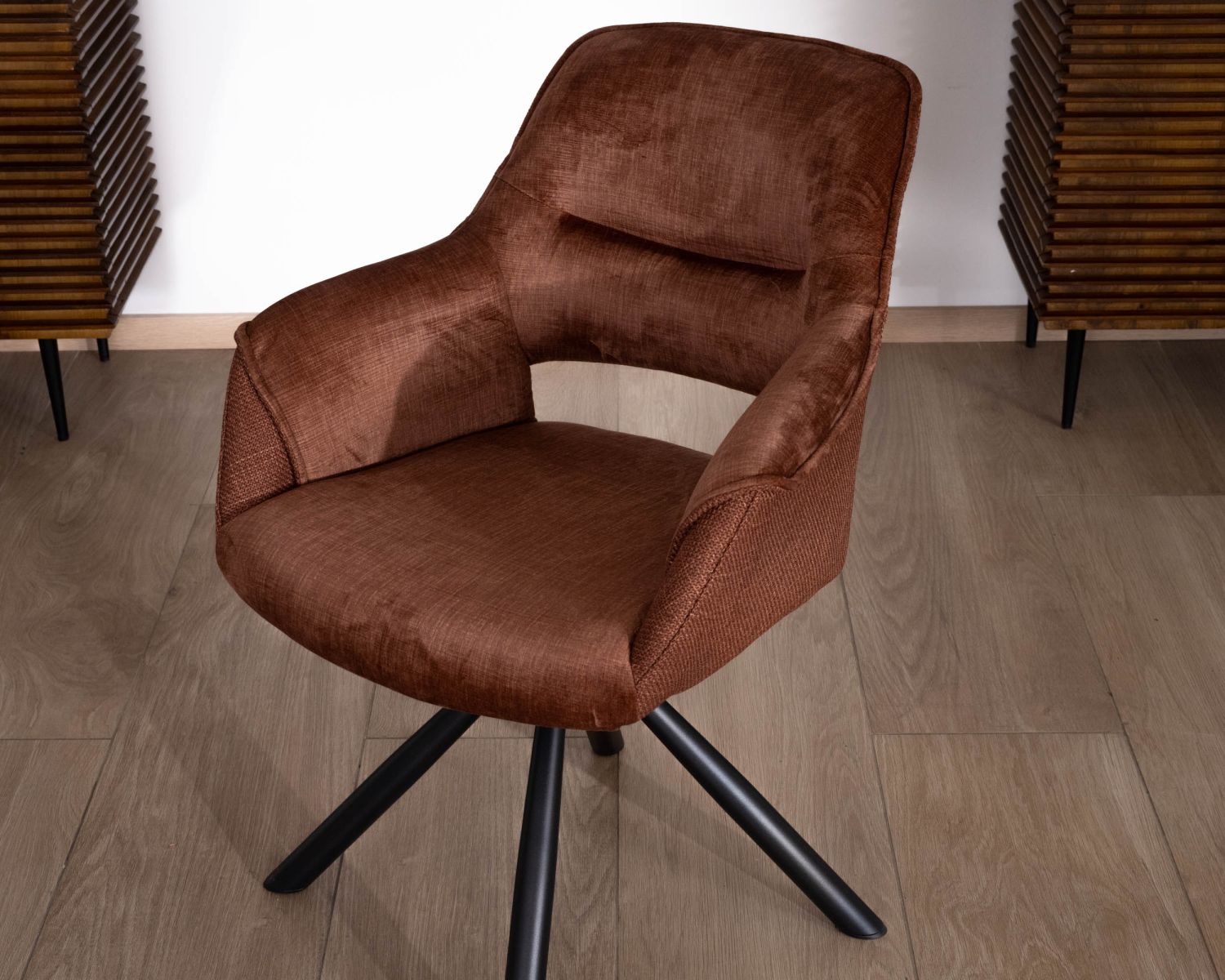 Set di 2 sedie girevoli da pranzo in stile retrò "Chilko" in tessuto bi-tessuto color rame