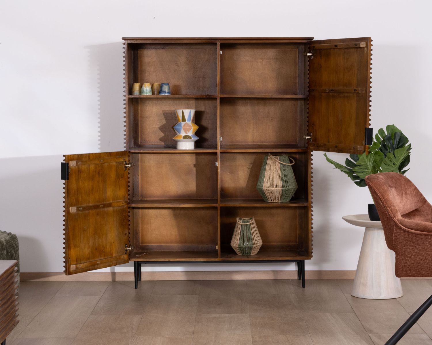 Mobile argentato in stile retrò "Sheffield" in teak e legno di mango scuro