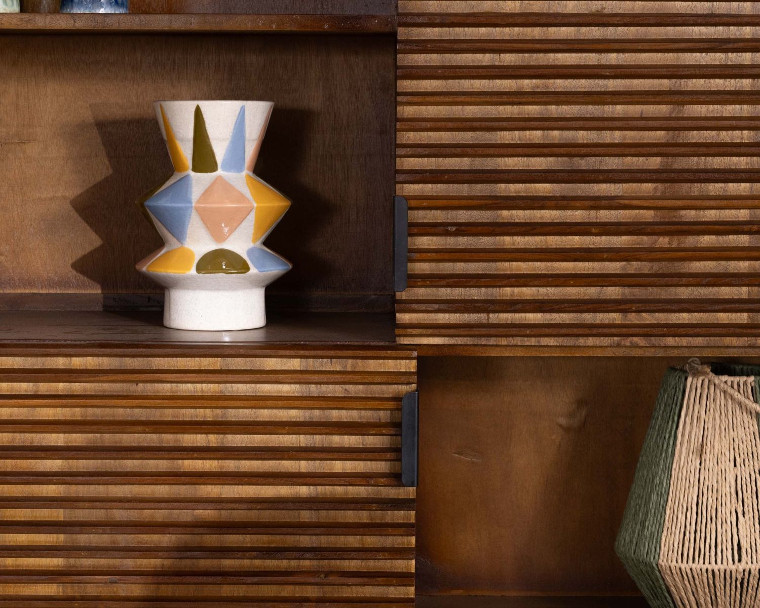 Mobile argentato in stile retrò "Sheffield" in teak e legno di mango scuro