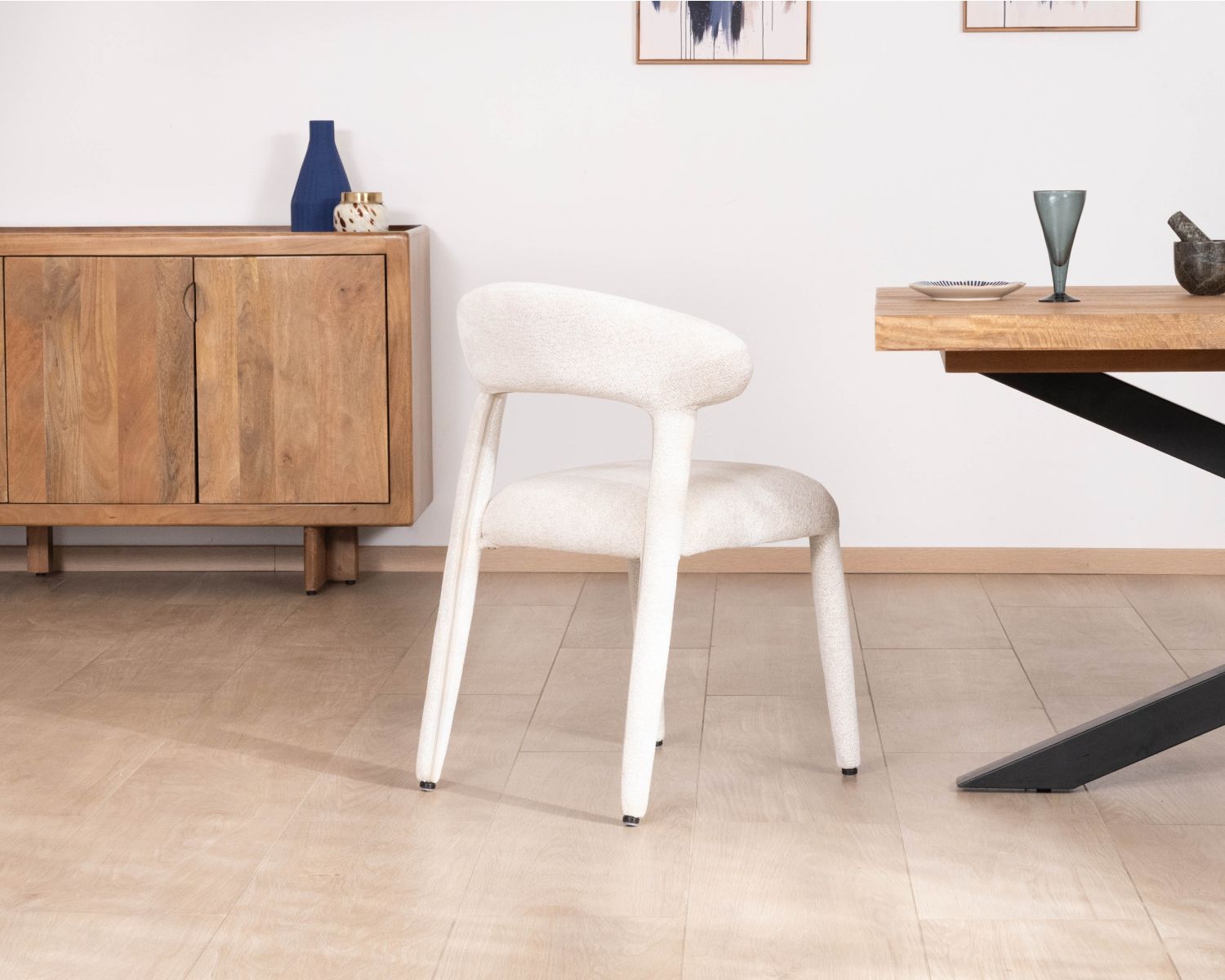 Set di 2 sedie di design "Amarello" in tessuto bouclé bianco