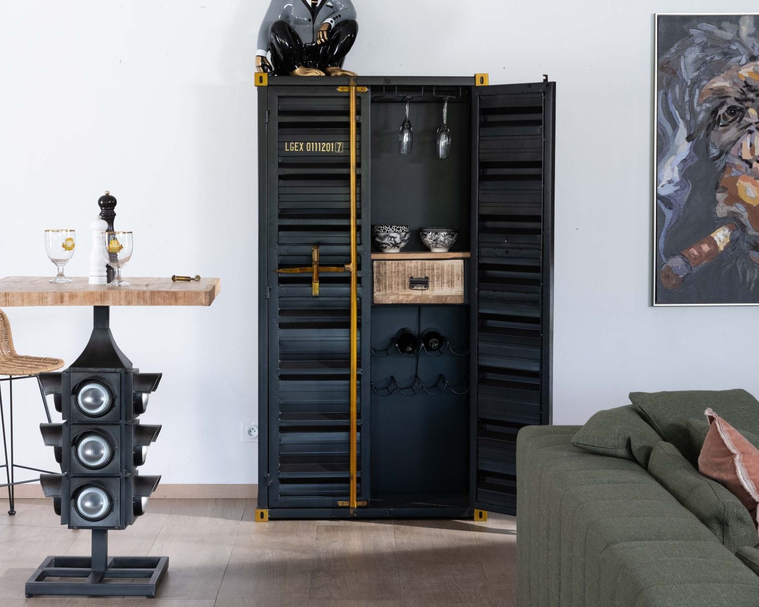 Mobile bar "Crazy" nero a doppia anta in stile container