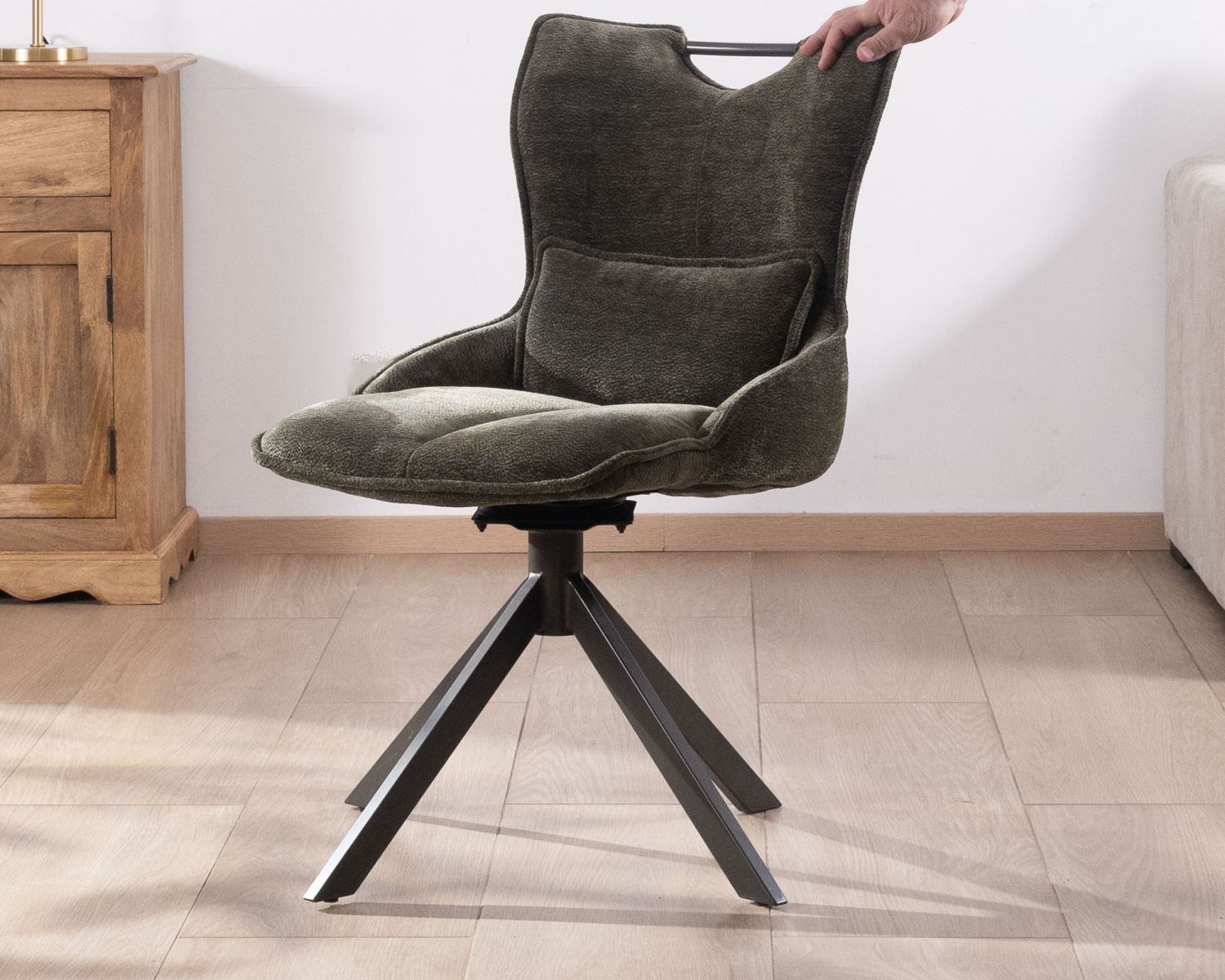 Set di 2 sedie in stile retrò "Biorg" in tessuto verde su base girevole in metallo