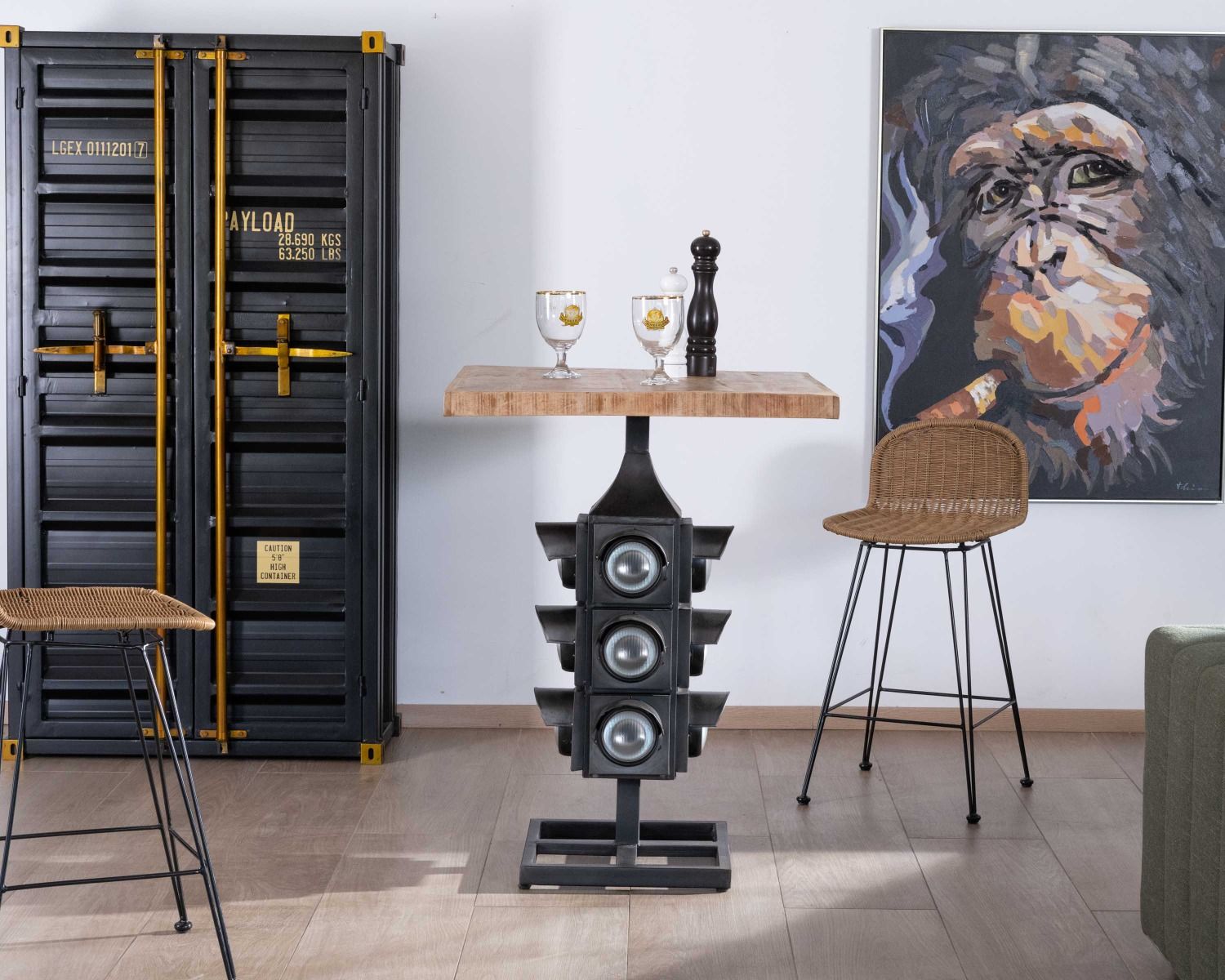 Mobile bar "Crazy" nero a doppia anta in stile container