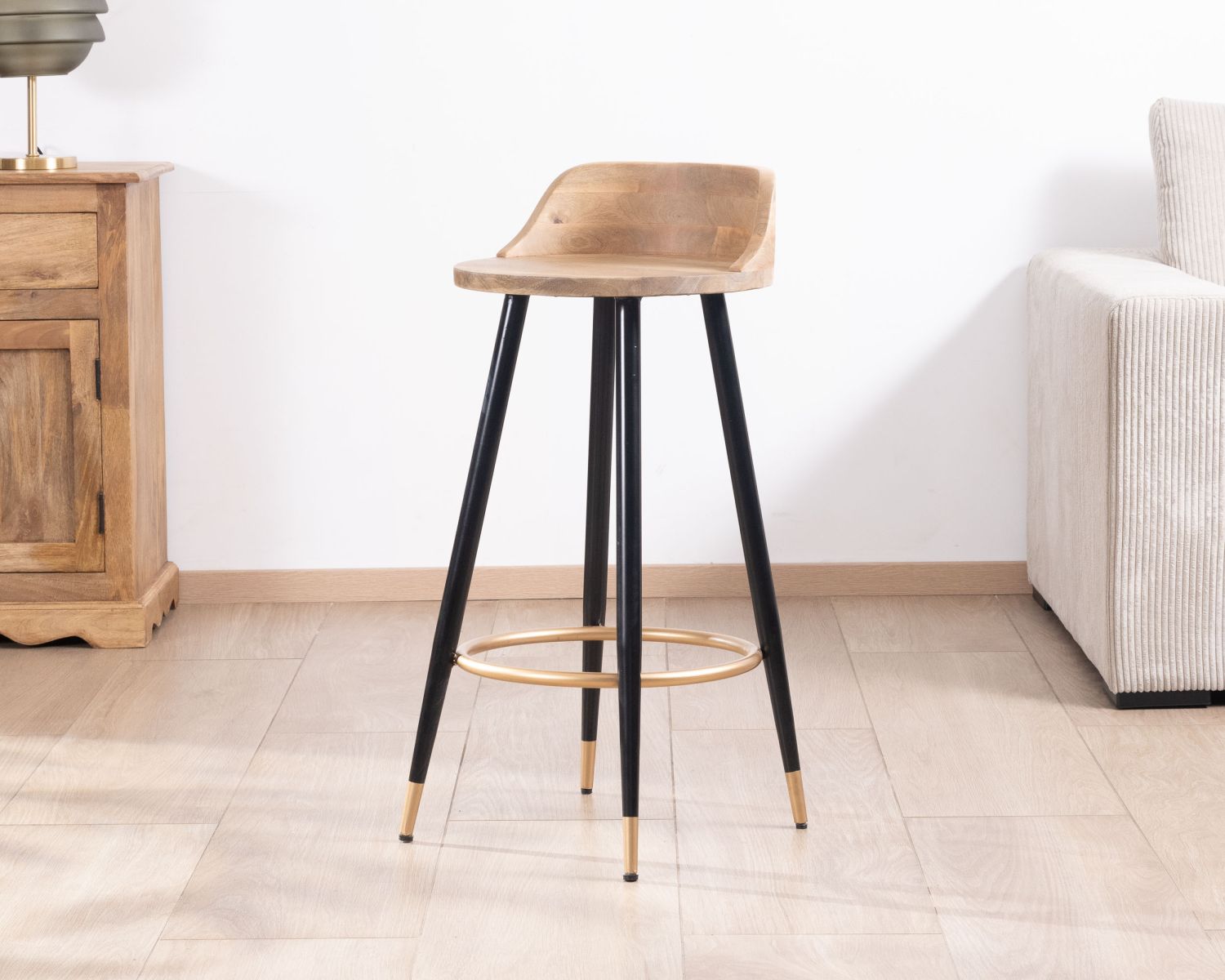 Seggiolone "Piana" retro-chic in mango