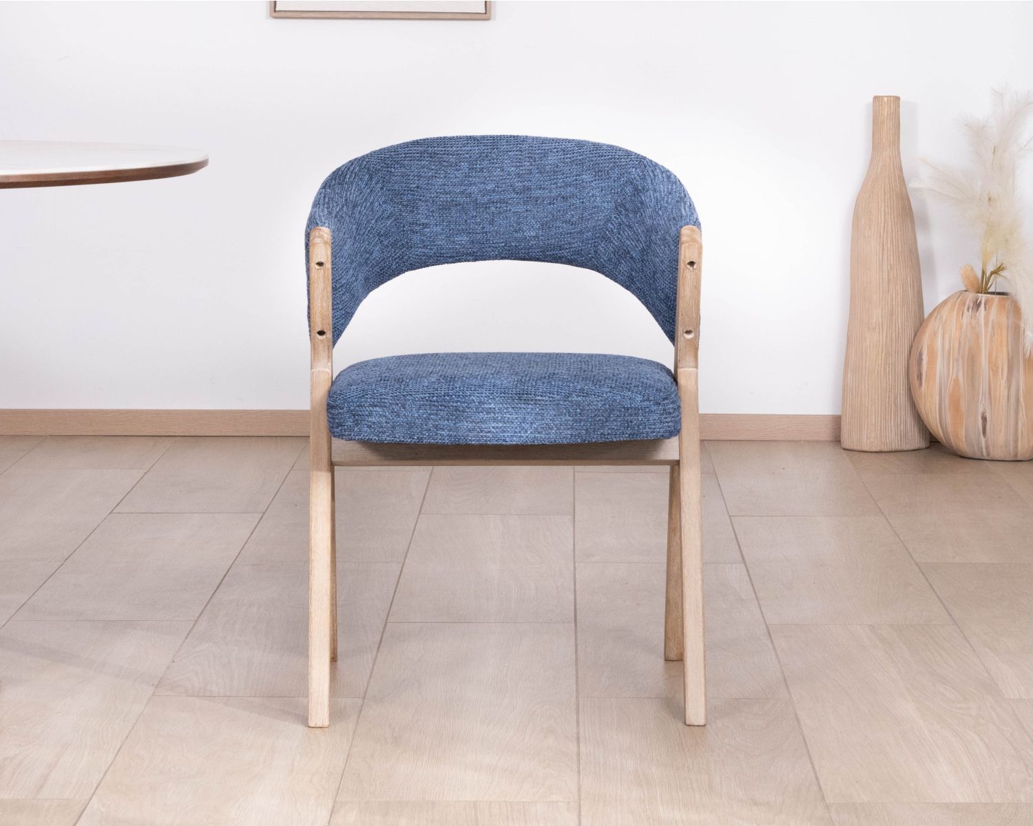 Set di 2 sedie da pranzo contemporanee blu notte "Kyara" con gambe a boomerang in legno di albero della gomma