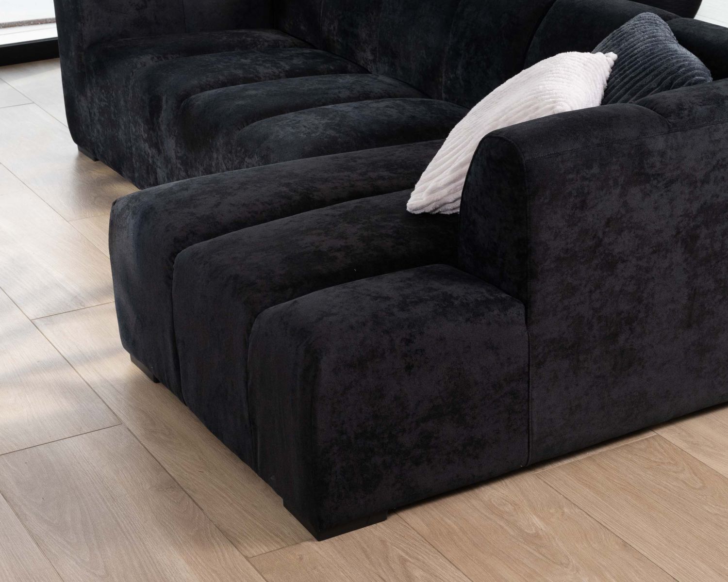 Divano a 3 posti con meridiano "Enjoy Home" in velluto liscio antracite