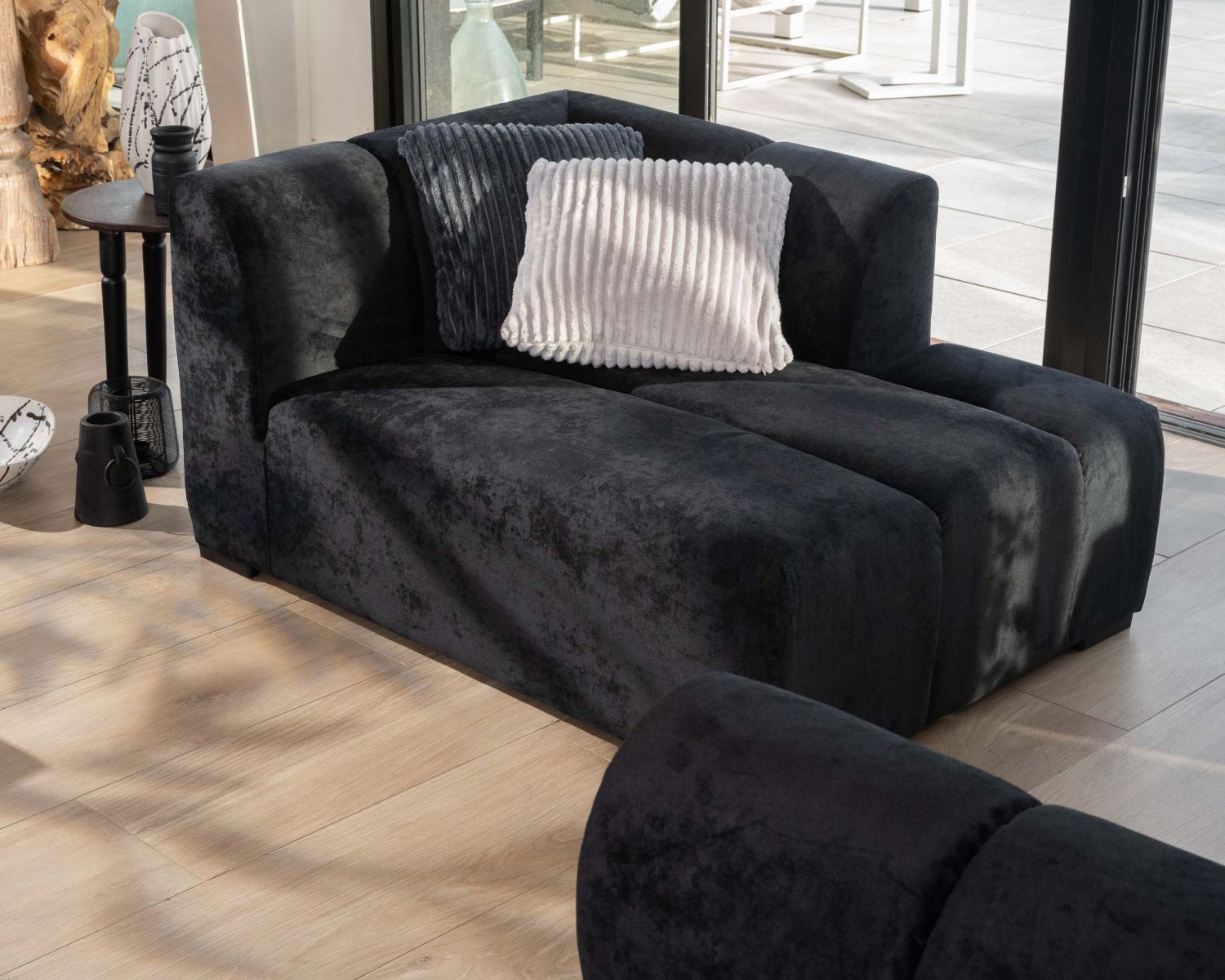 Divano a 3 posti con meridiano "Enjoy Home" in velluto liscio antracite