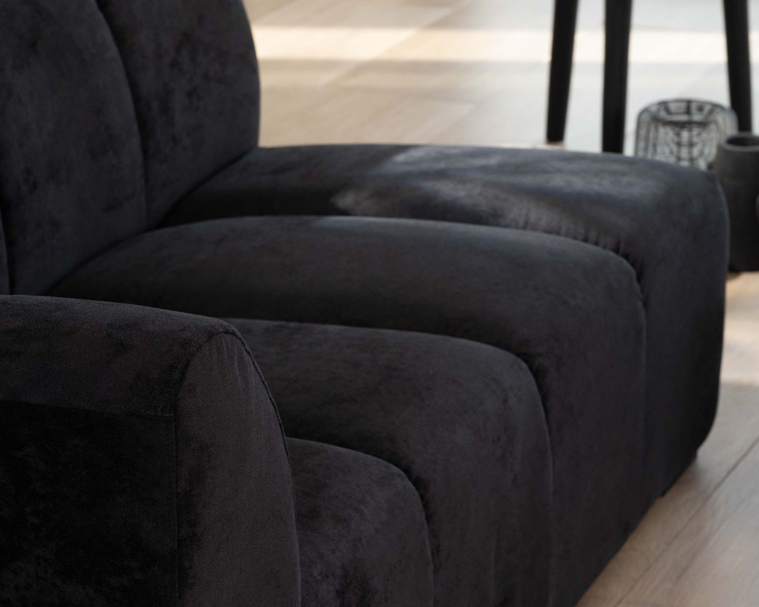 Divano a 3 posti con meridiano "Enjoy Home" in velluto liscio antracite