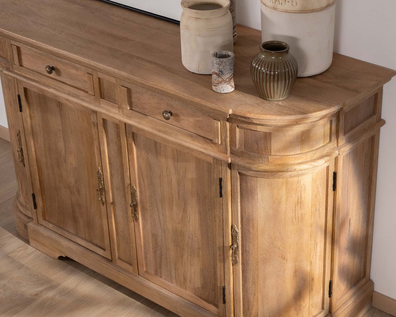 Credenza "Eglantine" in mango massiccio con bordi arrotondati 150 cm