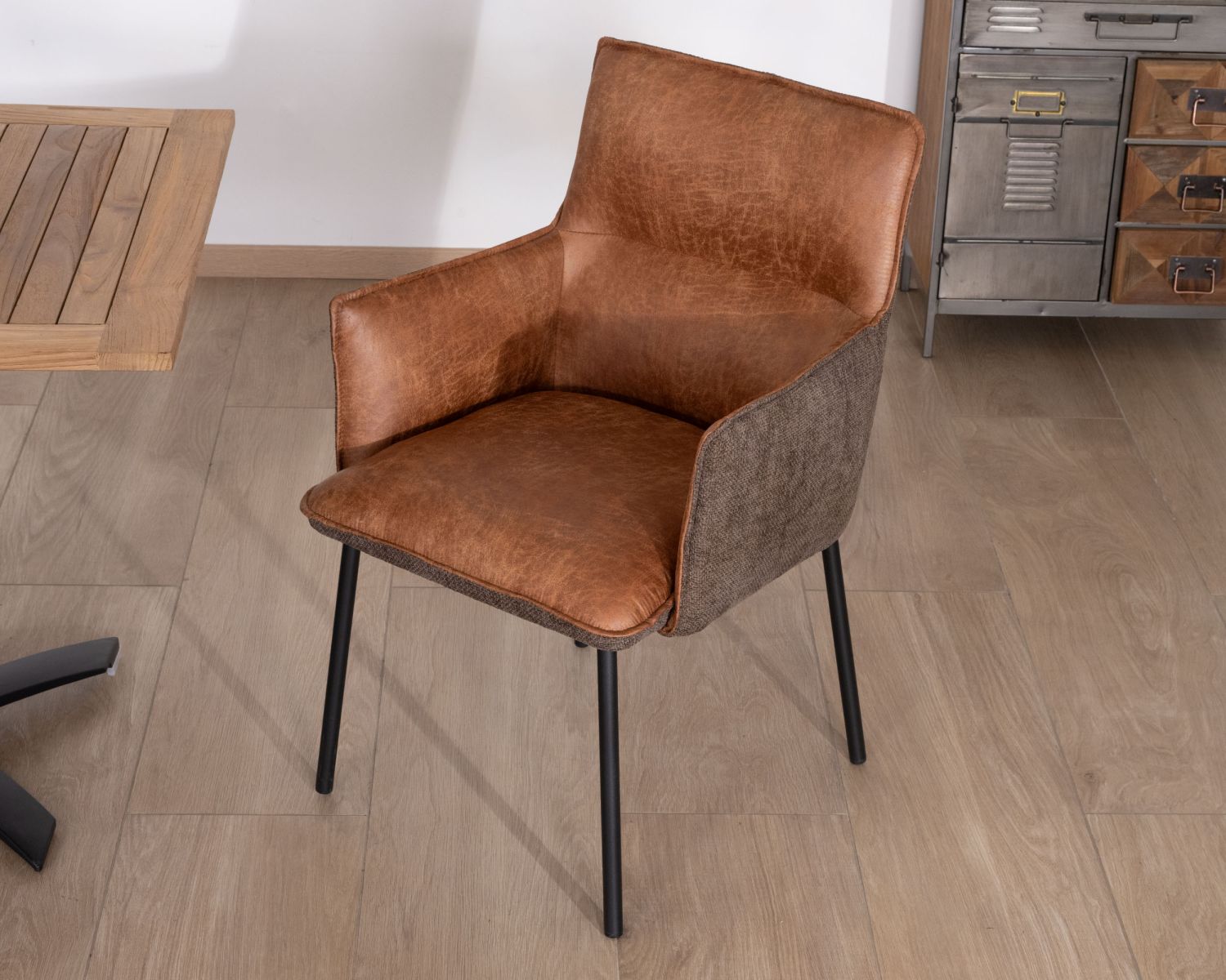 Set di 2 sedie da pranzo "Lokka" in bi-materiale cognac e marrone