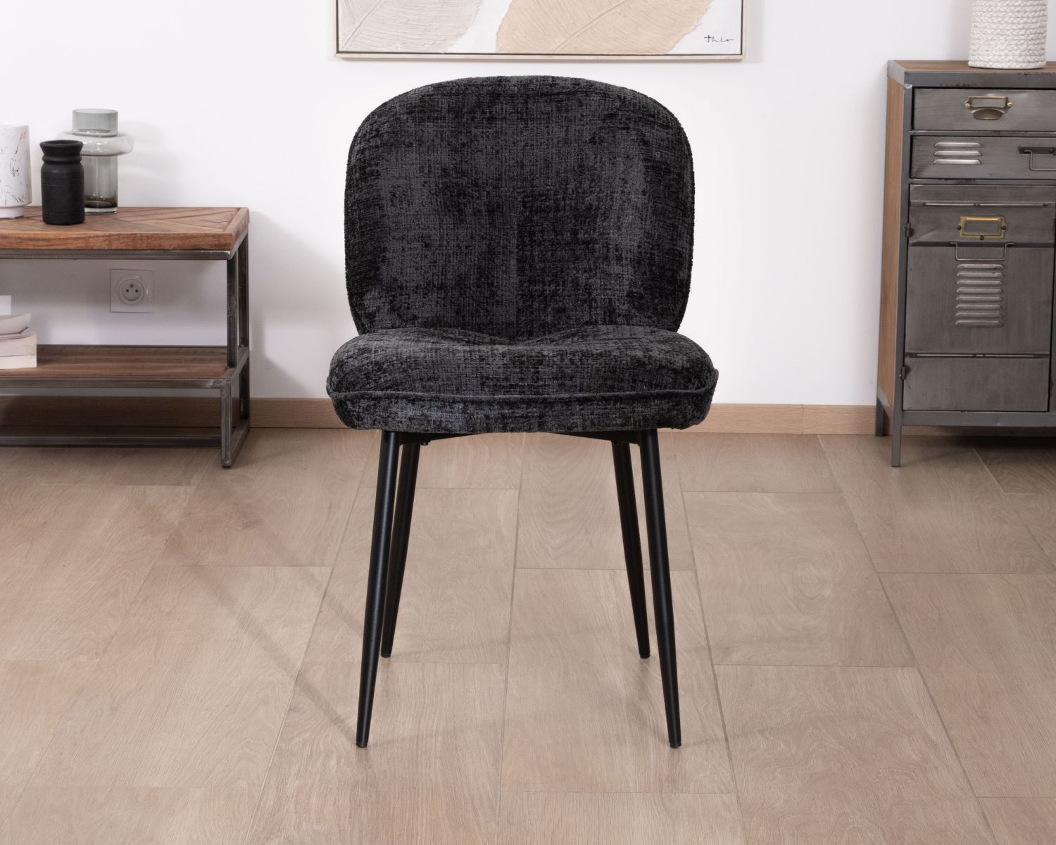 Set di 2 sedie da pranzo "Kinsac" in tessuto nero curvato con gambe in metallo