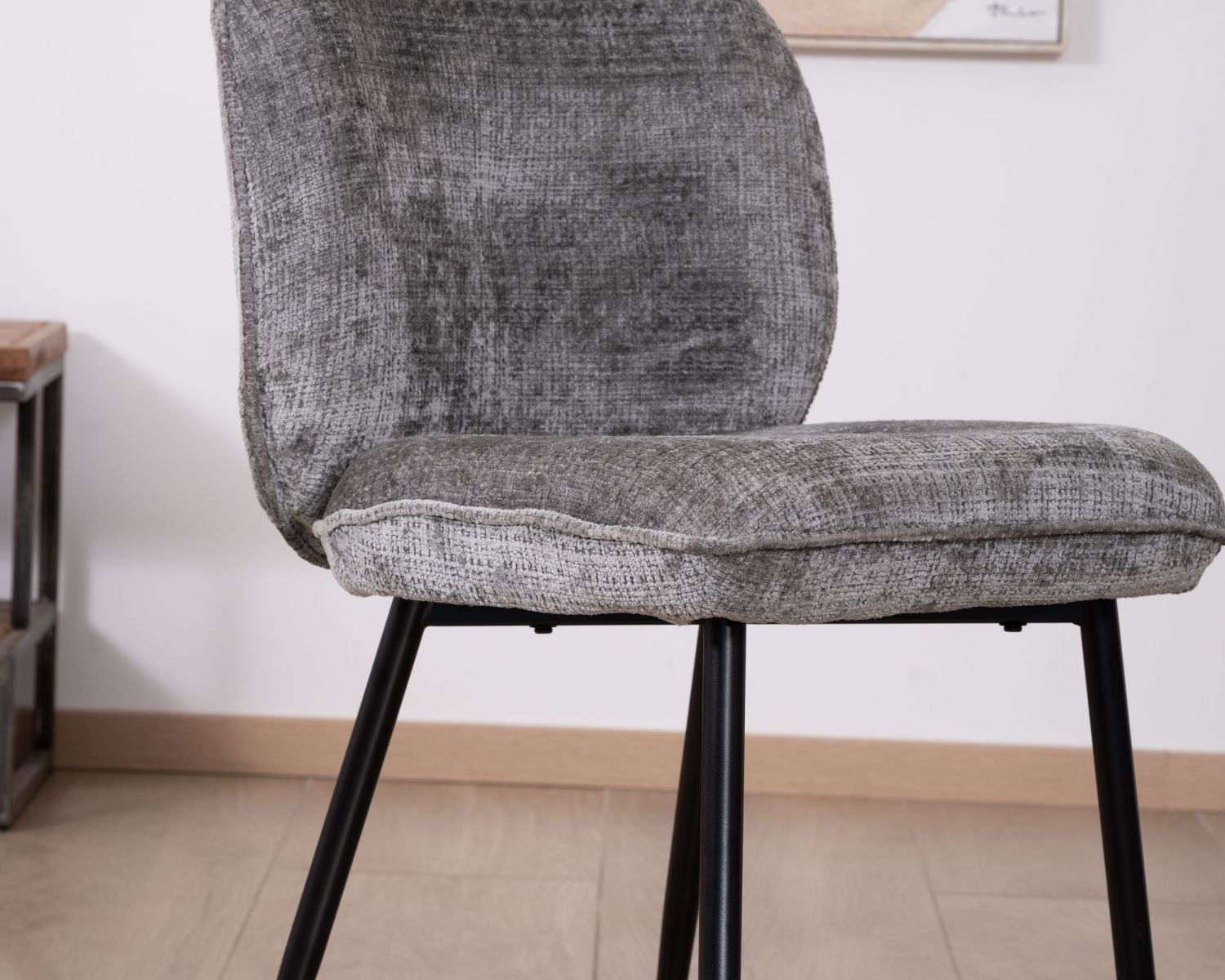 Set di 2 sedie da pranzo contemporanee "Kinsac" in morbidissimo tessuto bouclette grigio