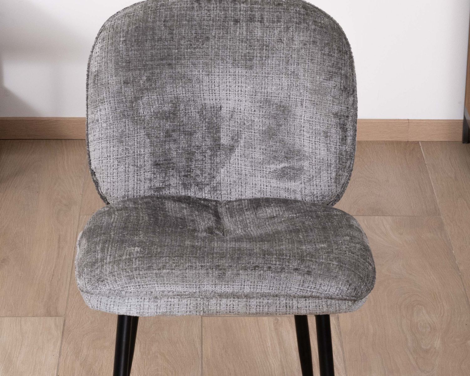 Set di 2 sedie da pranzo contemporanee "Kinsac" in morbidissimo tessuto bouclette grigio