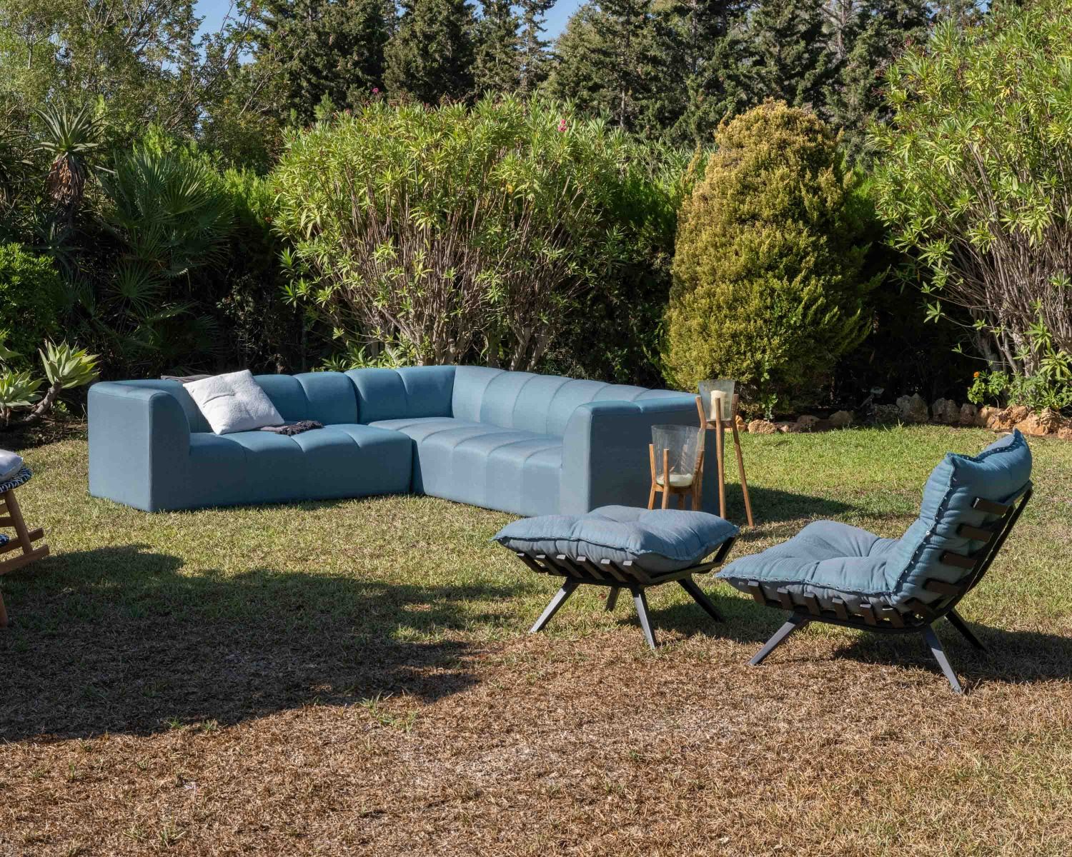 Chaise longue "Lisca" di alta gamma di colore turchese e nero con poggiapiedi modulare