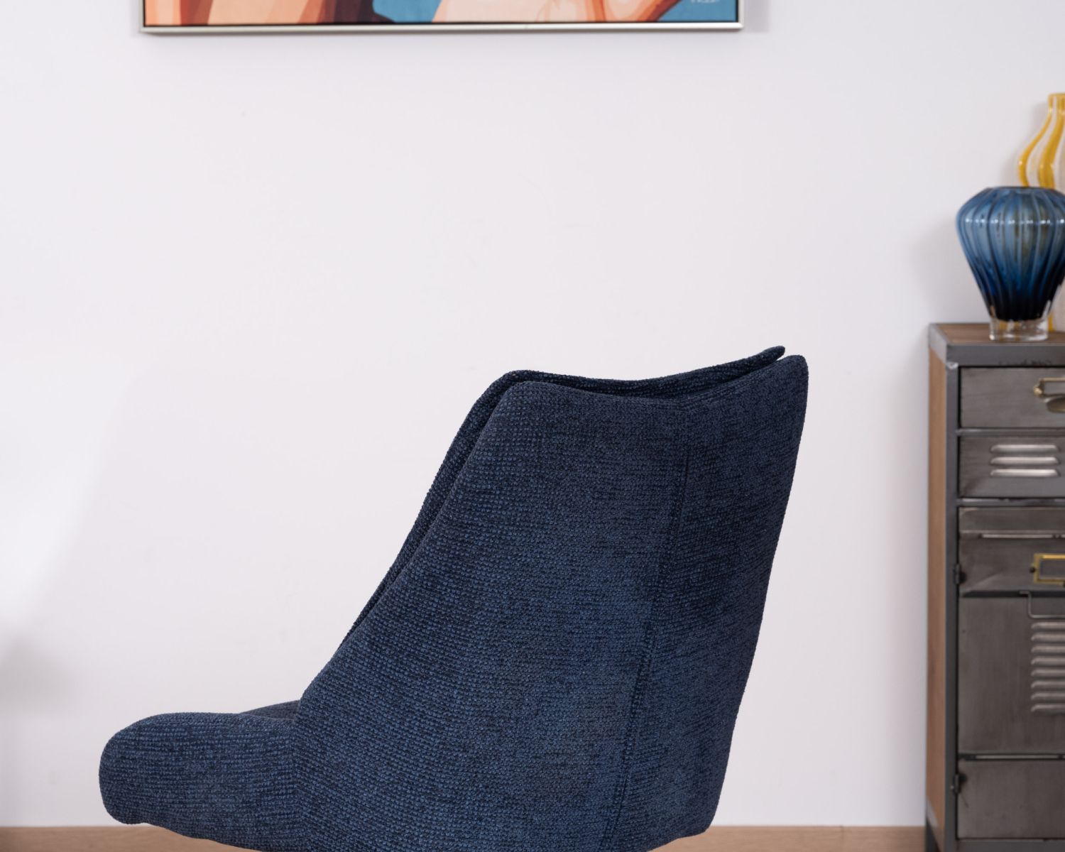 Set di 2 sedie da pranzo "Webber" in tessuto blu notte con seduta di design e base girevole a 4 razze in metallo