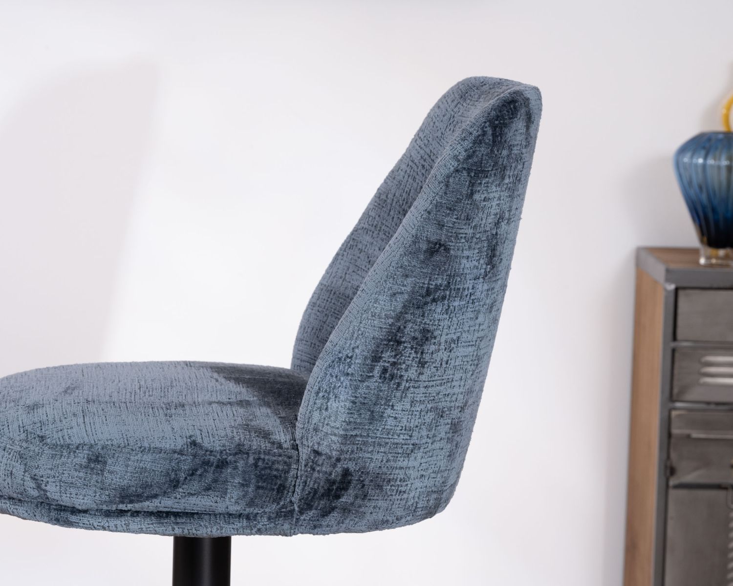 Set di 2 comode sedie da bar girevoli con schienale alto "Zoung" in tessuto blu