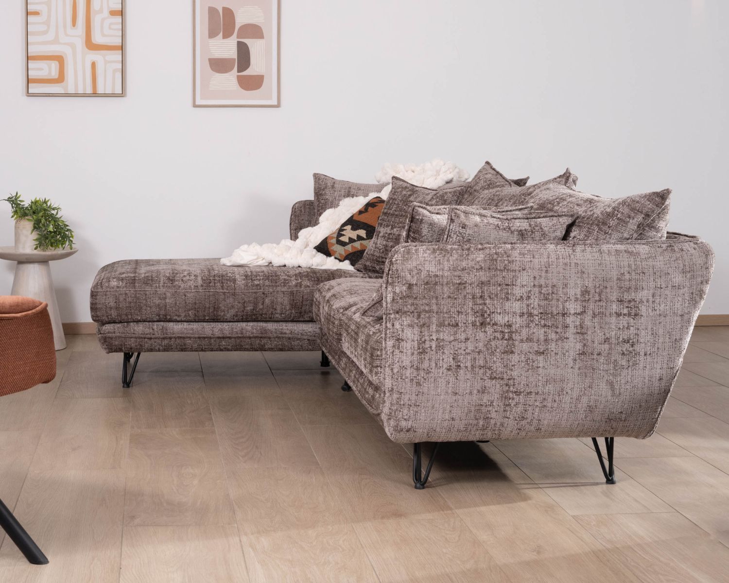 Divano angolare sinistro "Hasting" ultra-confortevole in morbido tessuto di ciniglia grigio cenere