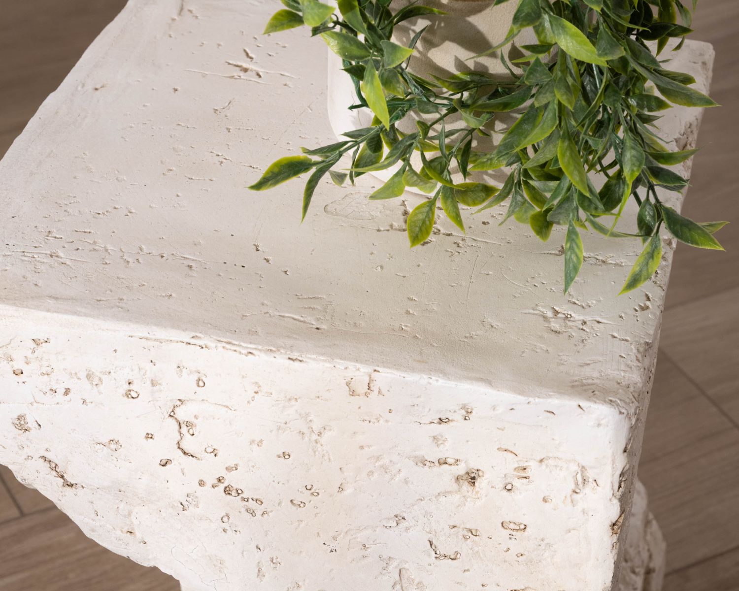 Imbracatura minerale naturale "Tinos" in ossido di magnesio