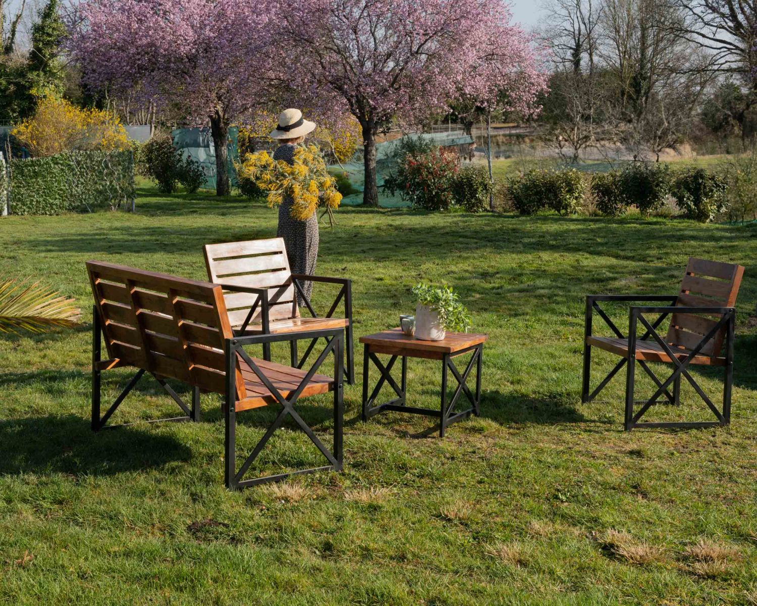 Panchina da giardino da 120 cm in legno e metallo "Gardénia
