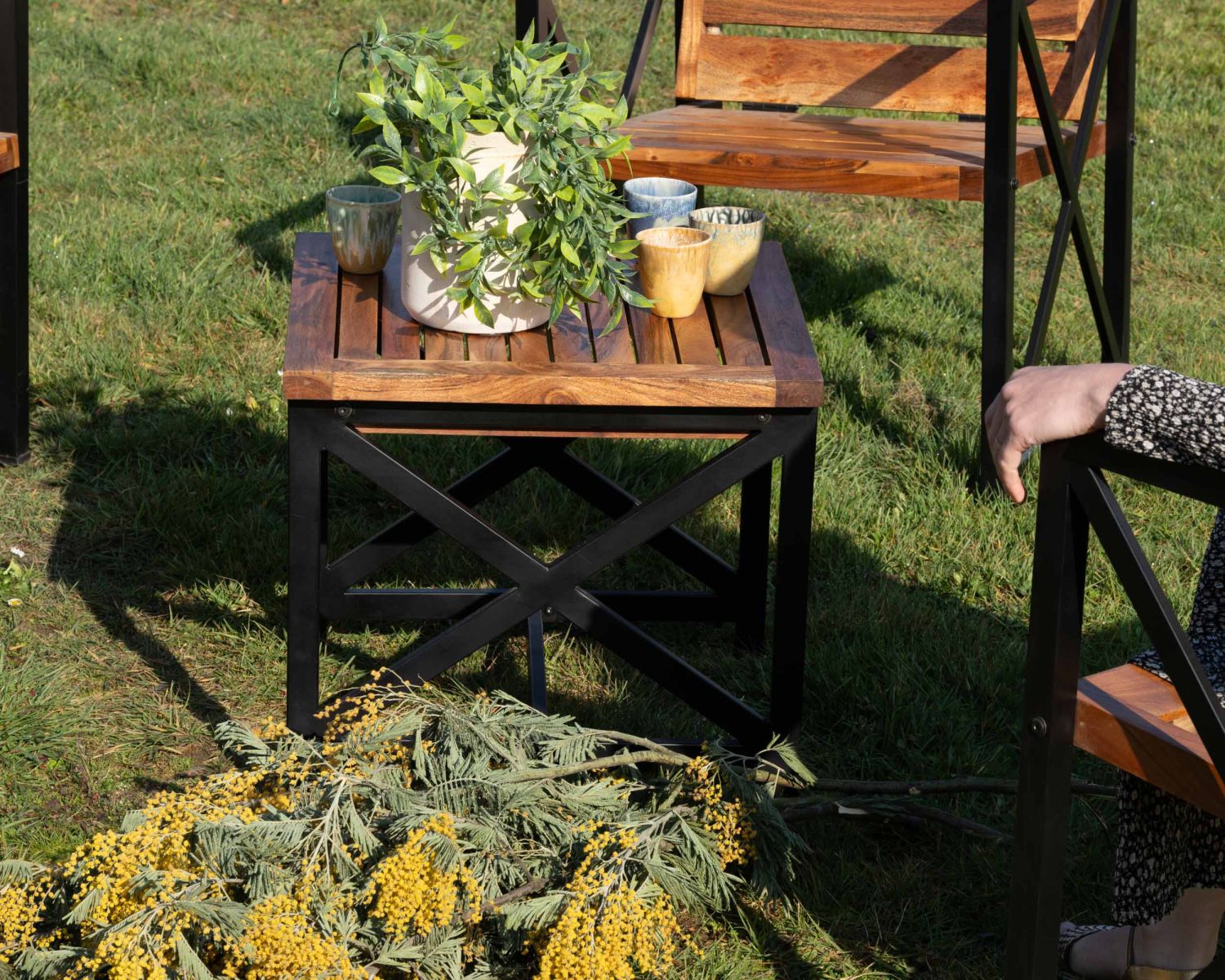 Tavolino quadrato da esterno in legno e metallo "Gardénia" 50x50cm