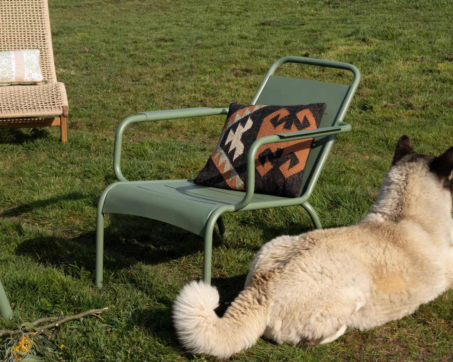 Poltrona da giardino retrò "Horizon" in metallo verde