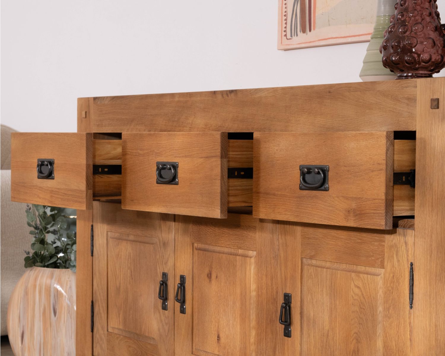 Credenza a 3 ante e 3 cassetti in rovere massiccio oliato "Lodge Casita