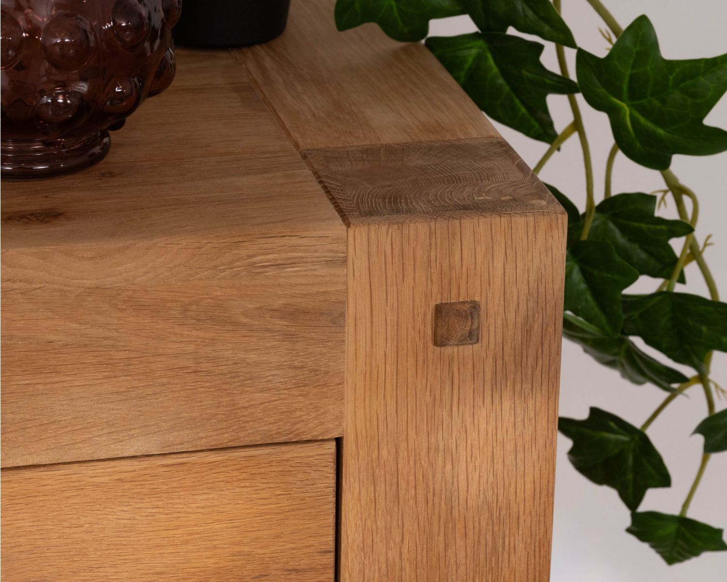 Credenza a 3 ante e 3 cassetti in rovere massiccio oliato "Lodge Casita