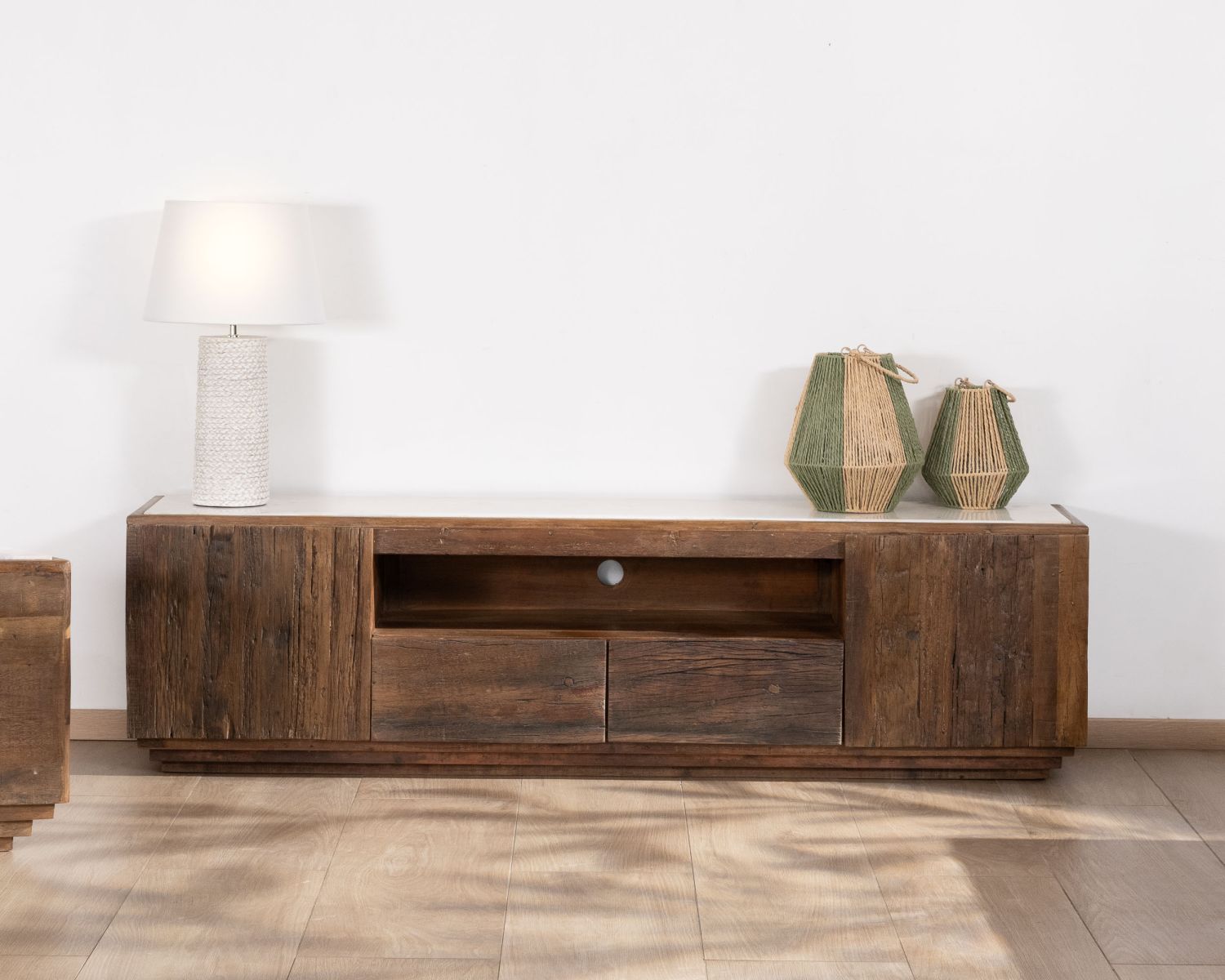 Porta TV Mood" da 180 cm in legno di recupero con piano in marmo bianco