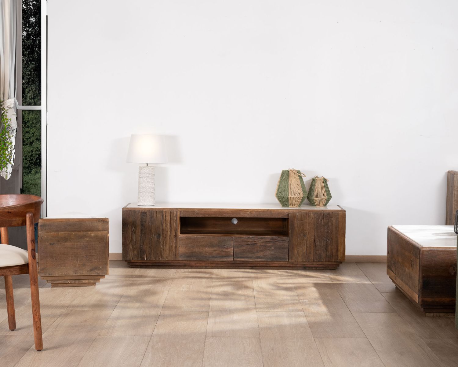 Porta TV Mood" da 180 cm in legno di recupero con piano in marmo bianco