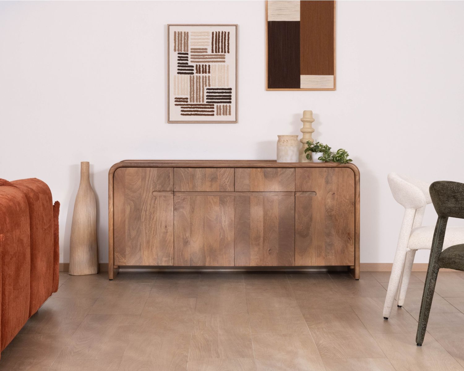 Credenza in stile neo-vintage in legno massello di mango, 170 cm, modello "Spelano", con 4 ante e 2 cassetti