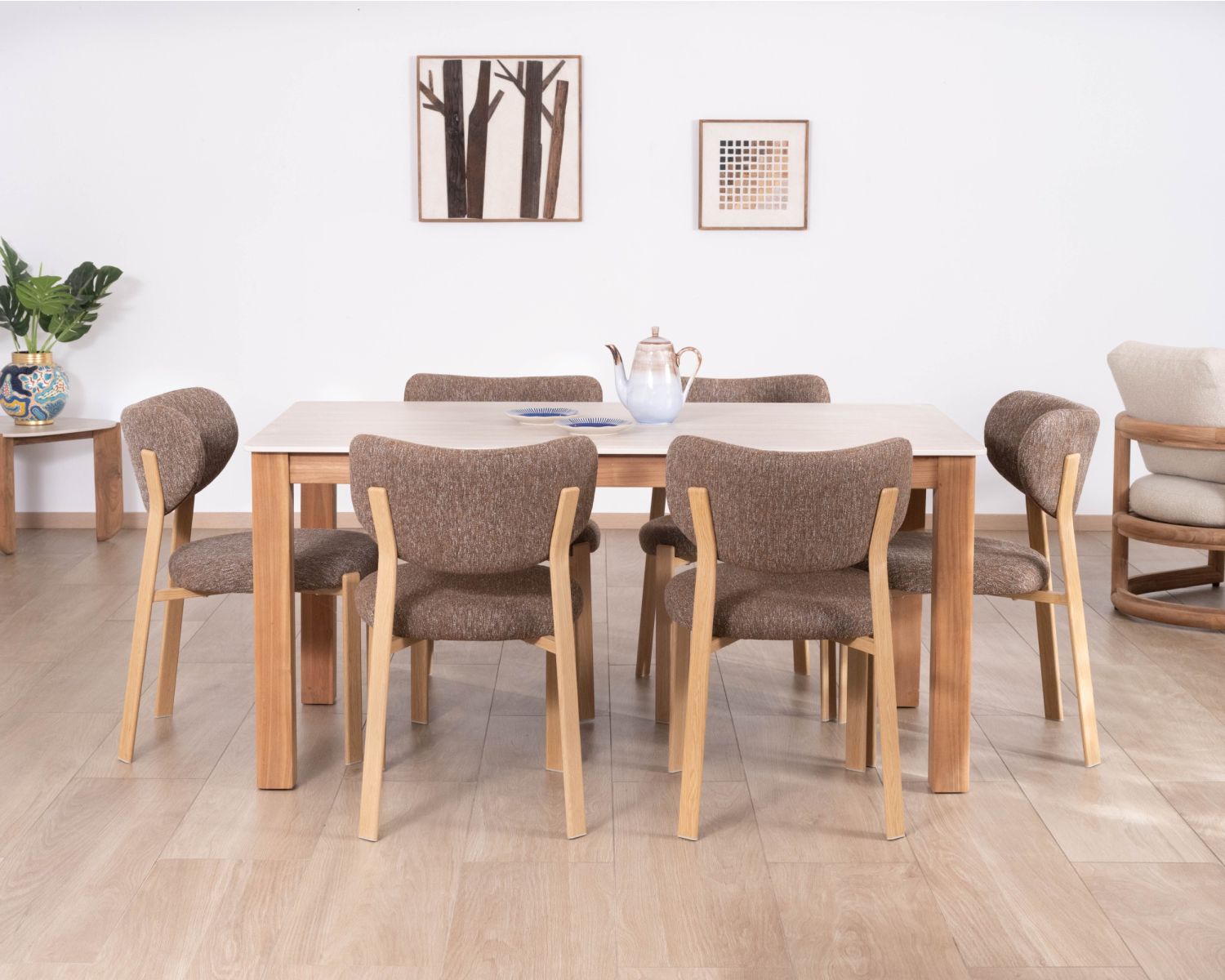 Tavolo da pranzo in stile country chic "Arvik" in teak massiccio e ceramica effetto travertino, 160 cm