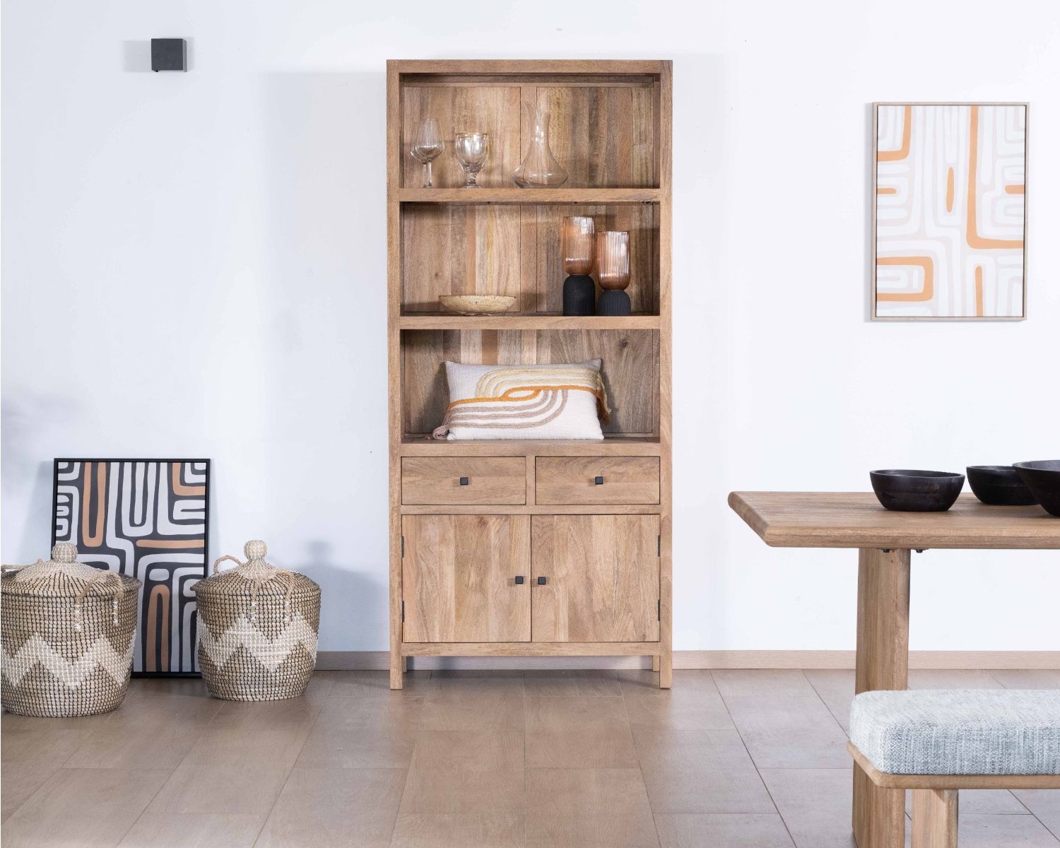 Credenza alta "Maestro" larga 87 cm in mango massiccio con finitura sabbiata