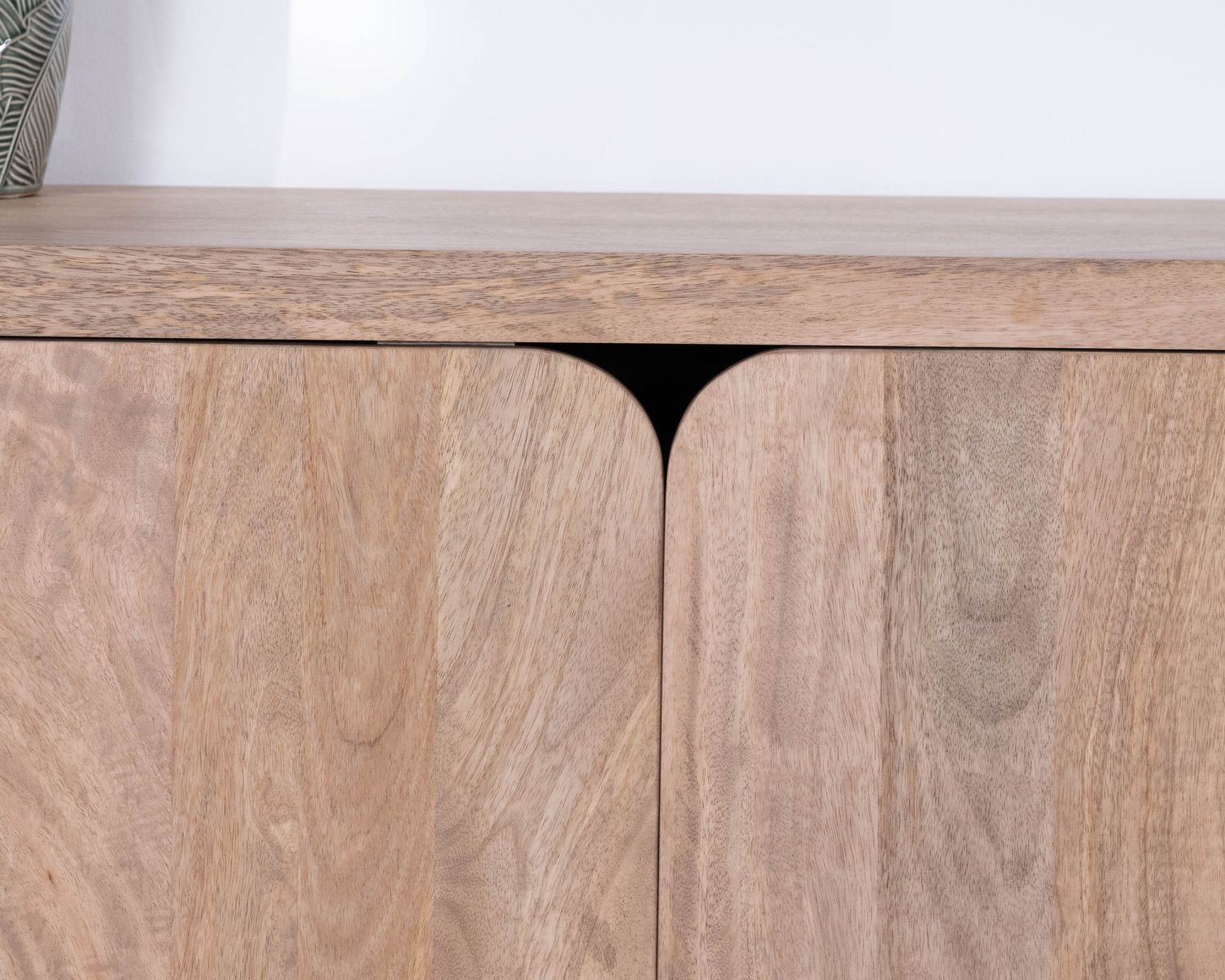 Credenza "Orobie" a 3 ante con nicchie in legno di mango, stile giapponese, 180 cm