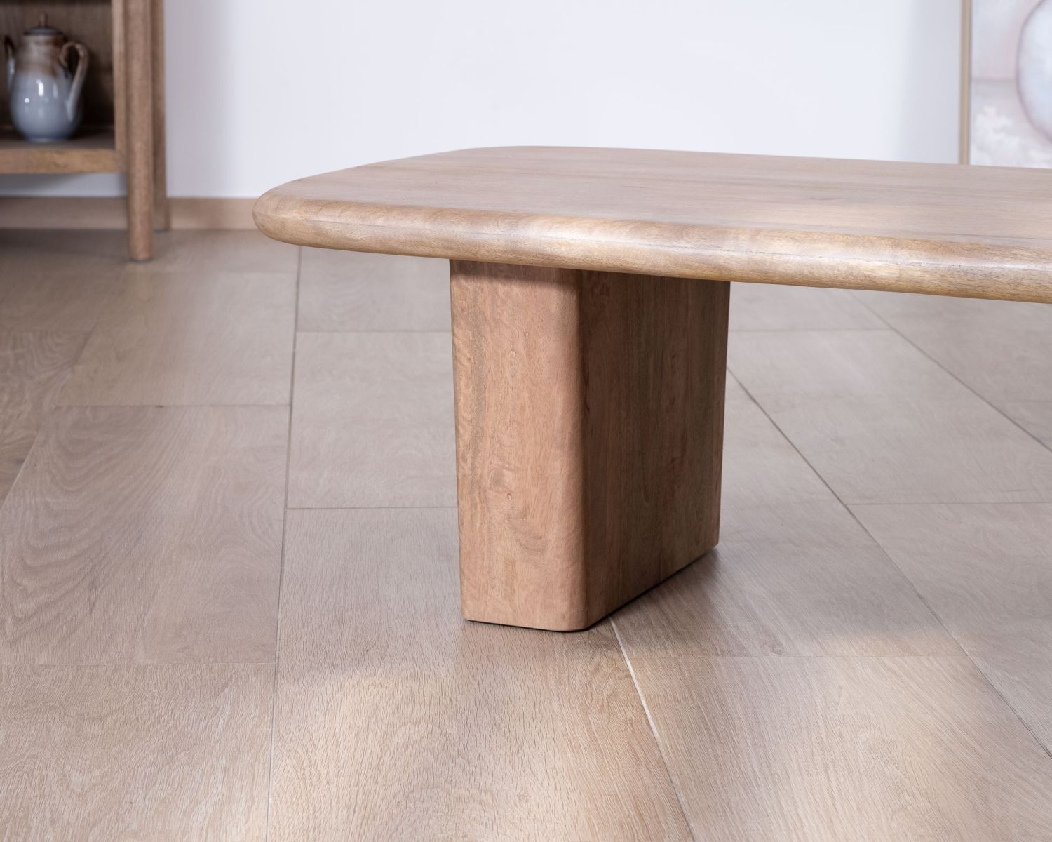 Tavolo da salotto rettangolare "Orobie" in legno di mango, design puro