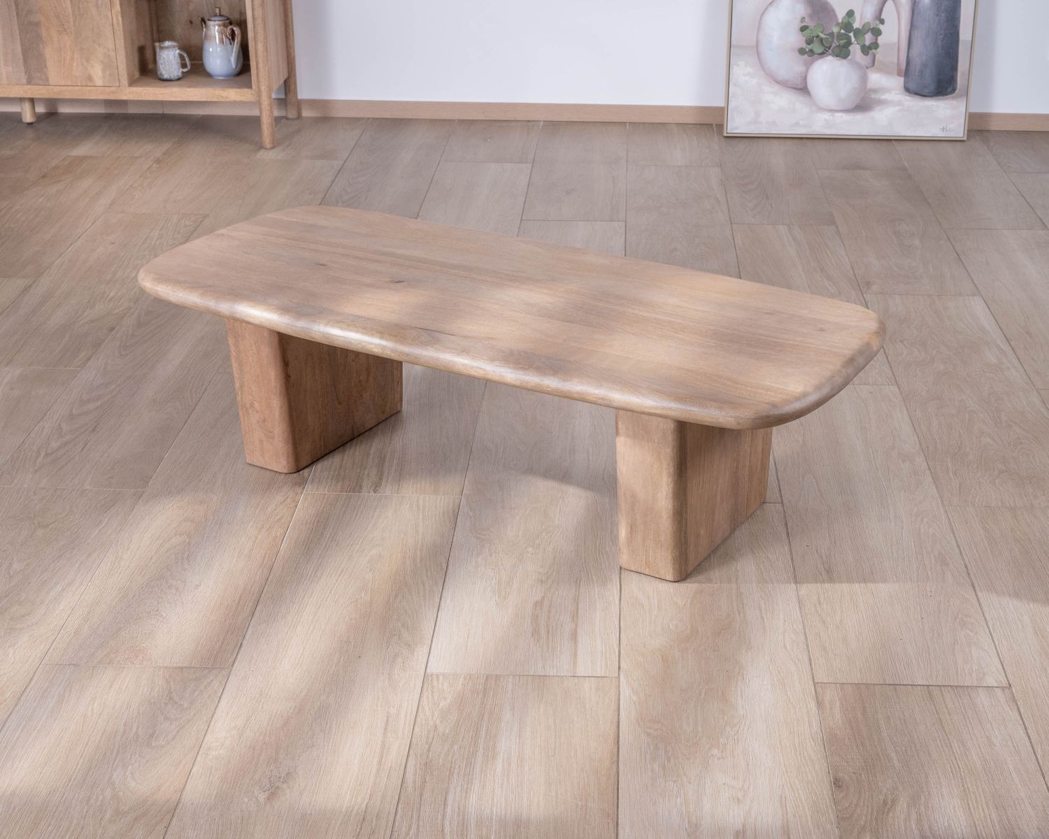 Tavolo da salotto rettangolare "Orobie" in legno di mango, design puro