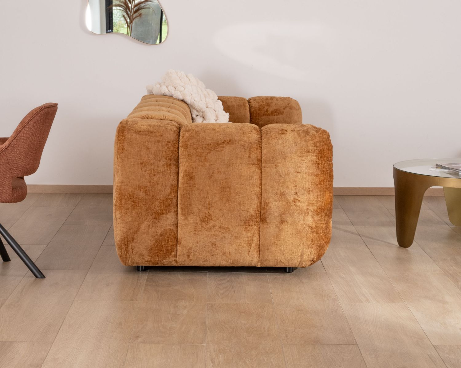 Divano a 3 posti in stile retrò "Milow" in morbido velluto ambrato
