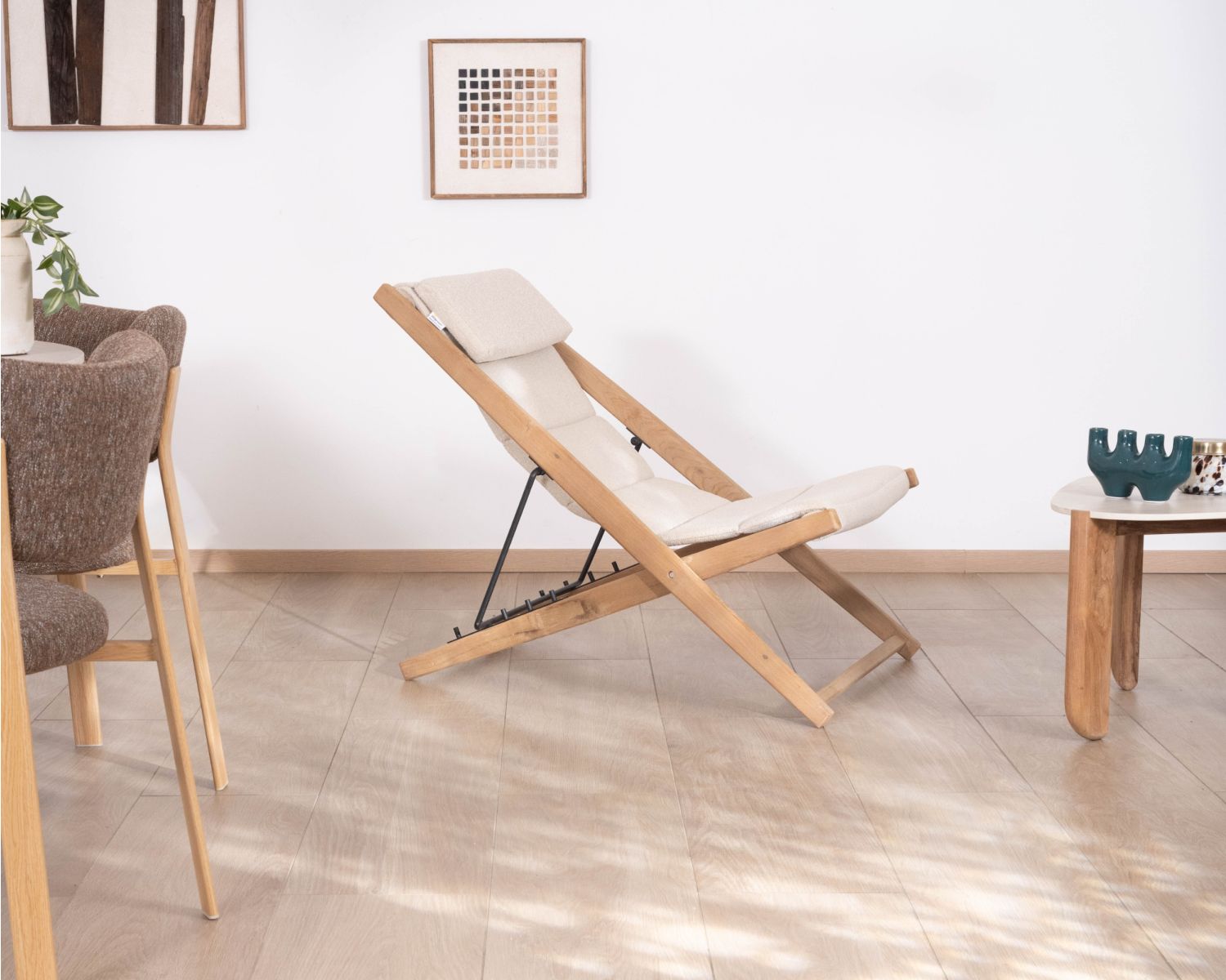 Poltrona chilena imbottita in tessuto bouclé ecru e teak massiccio "Alizé" per interni/esterni