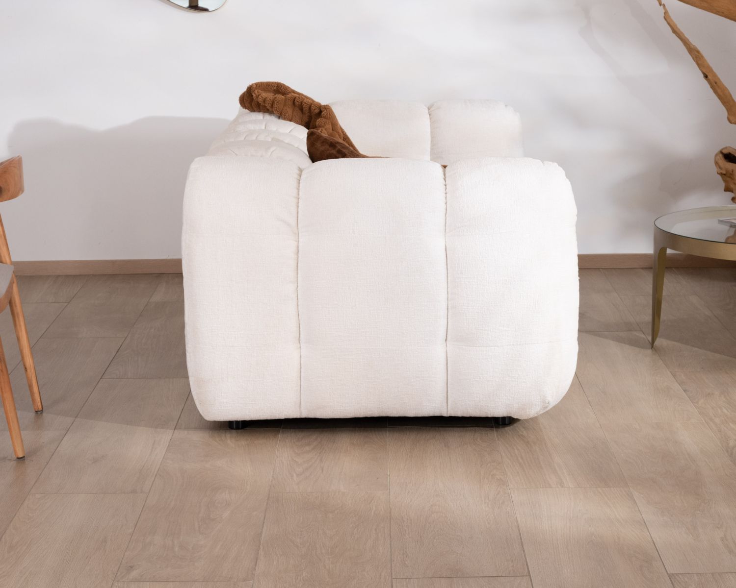 Divano cocooning "Milow" a 3 posti in tessuto bouclette bianco con impuntura